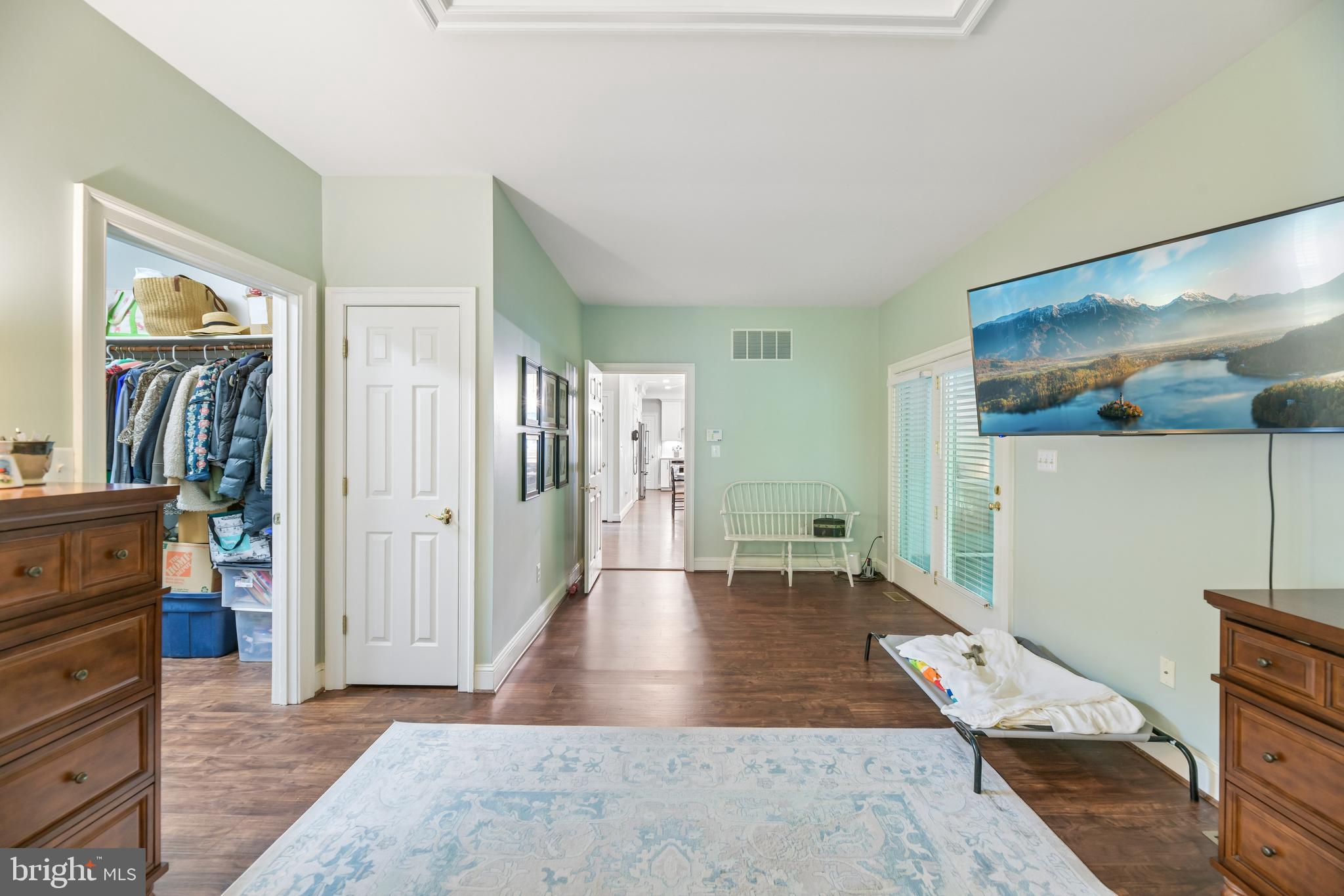 TALL OAKS - Residential