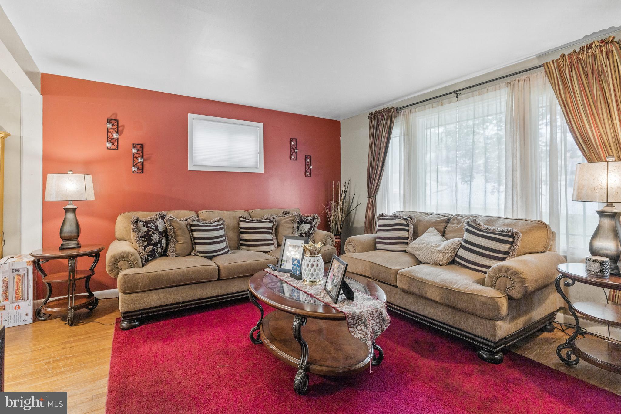 ABINGTON WOODS - Residential