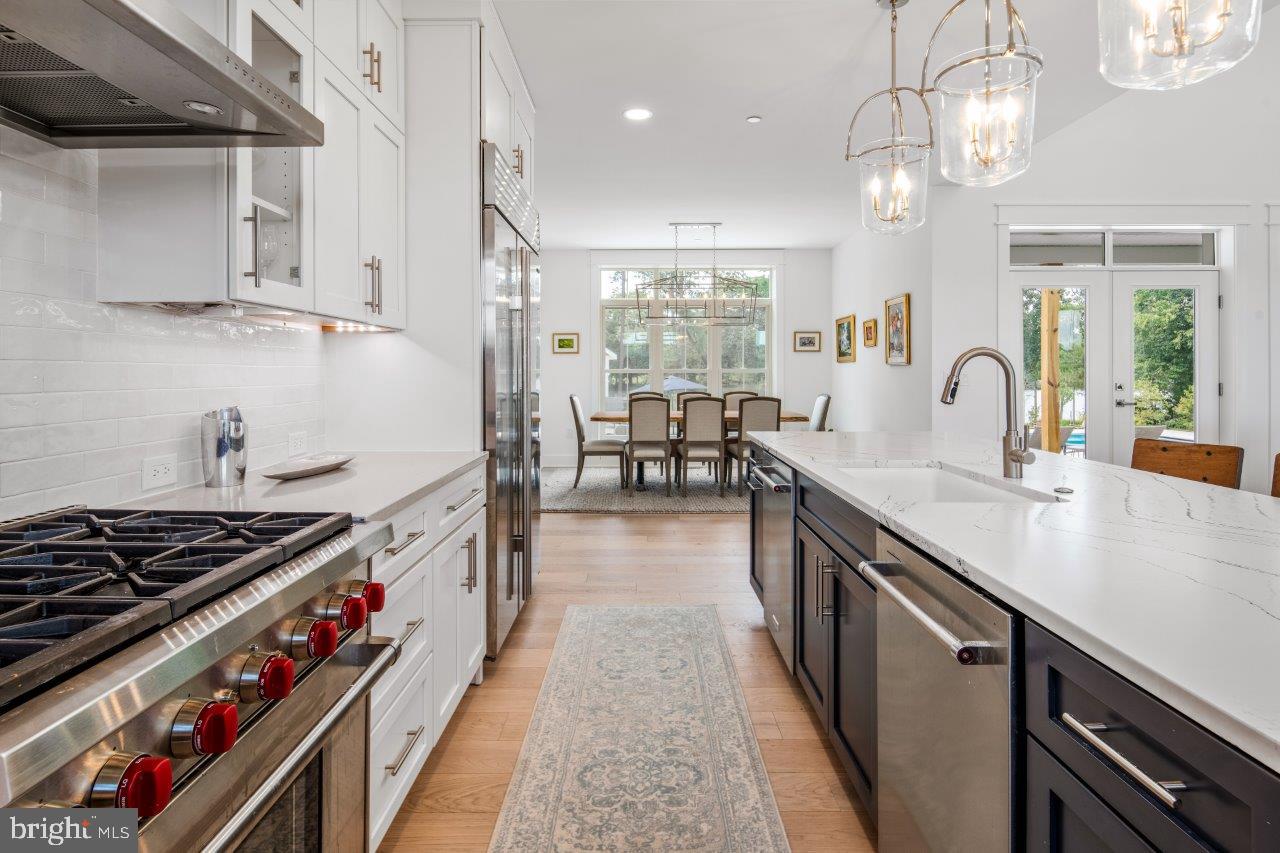 EASTON - Residential