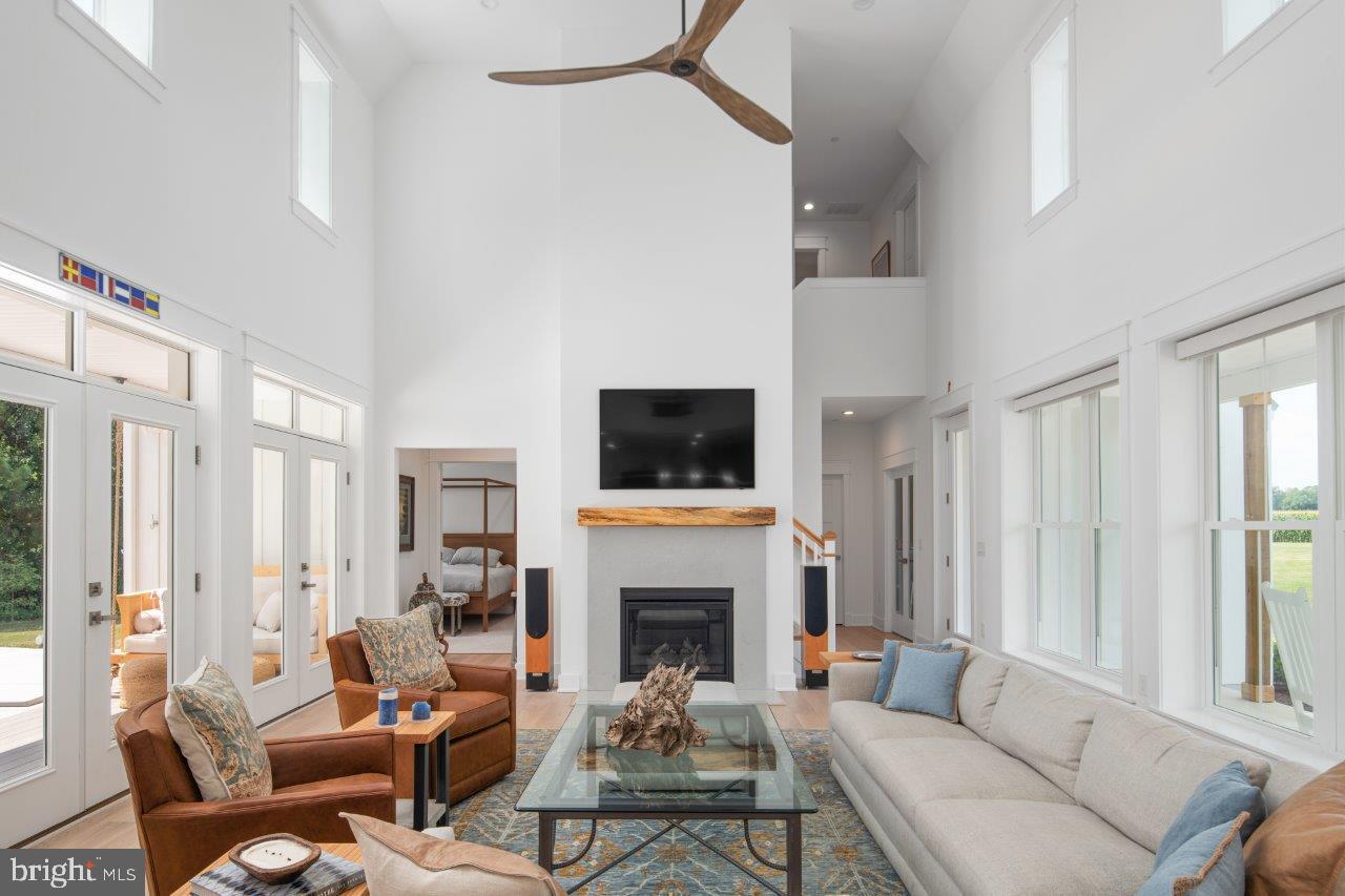 EASTON - Residential