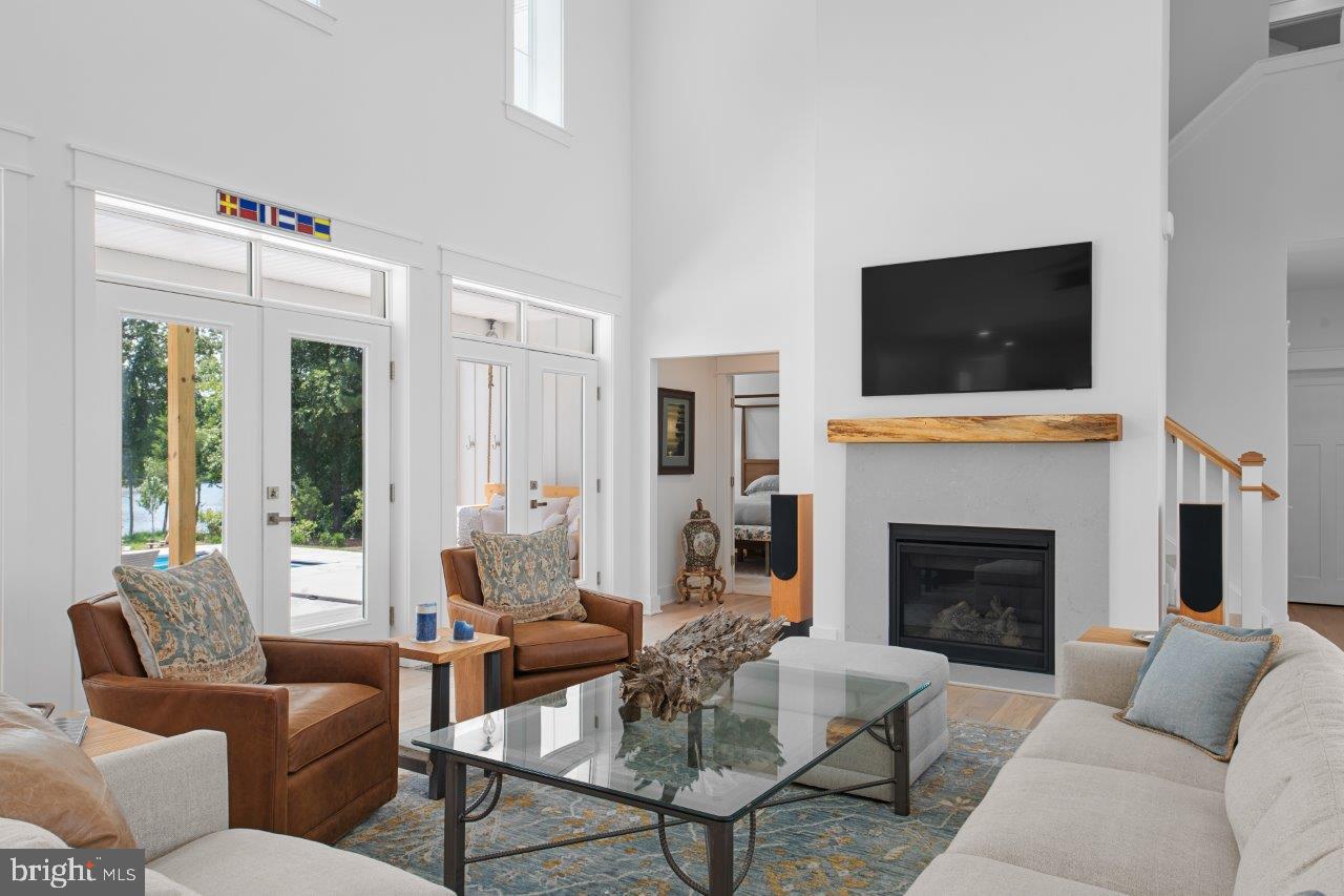EASTON - Residential