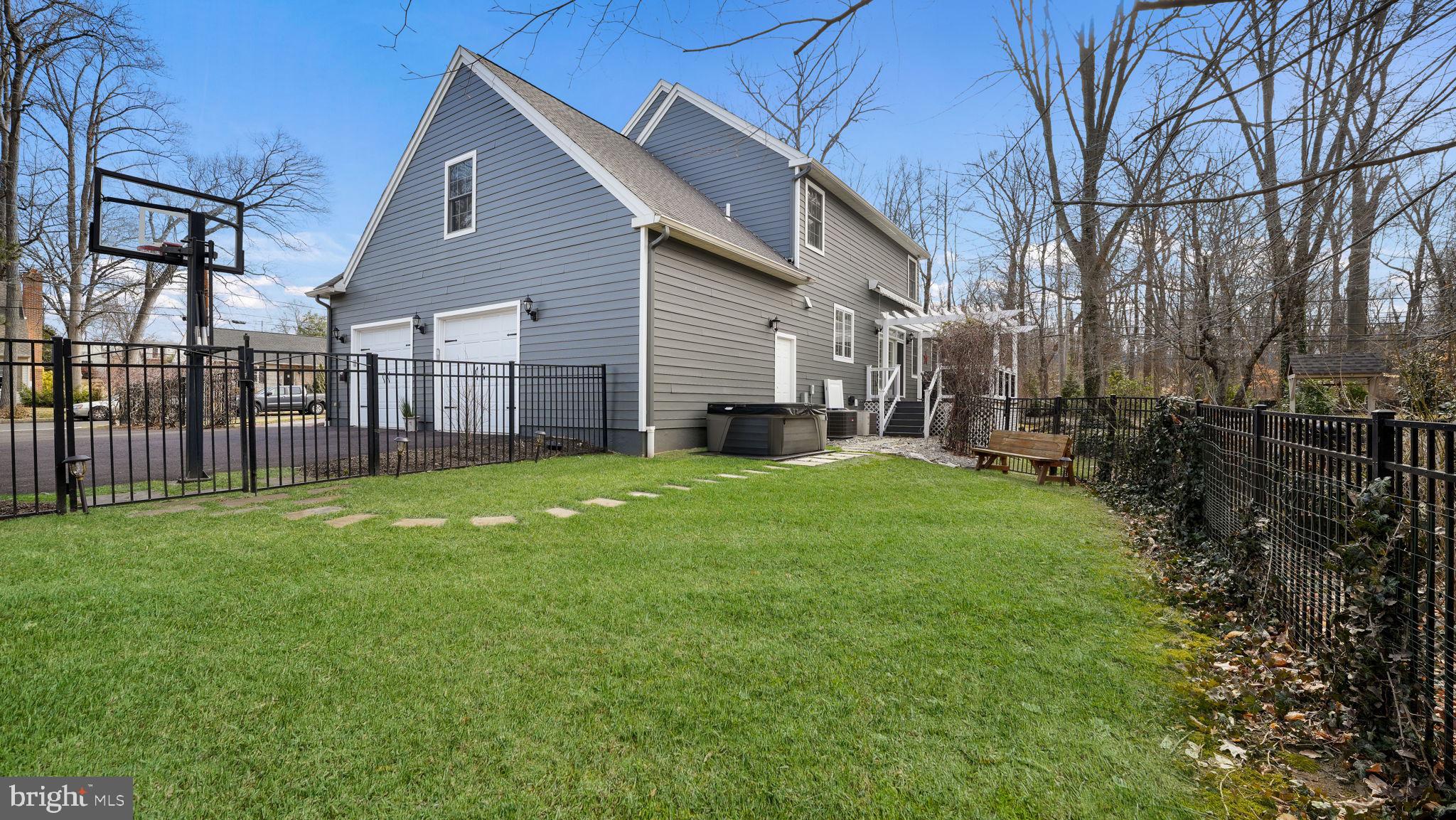 DOYLESTOWN BORO - Residential