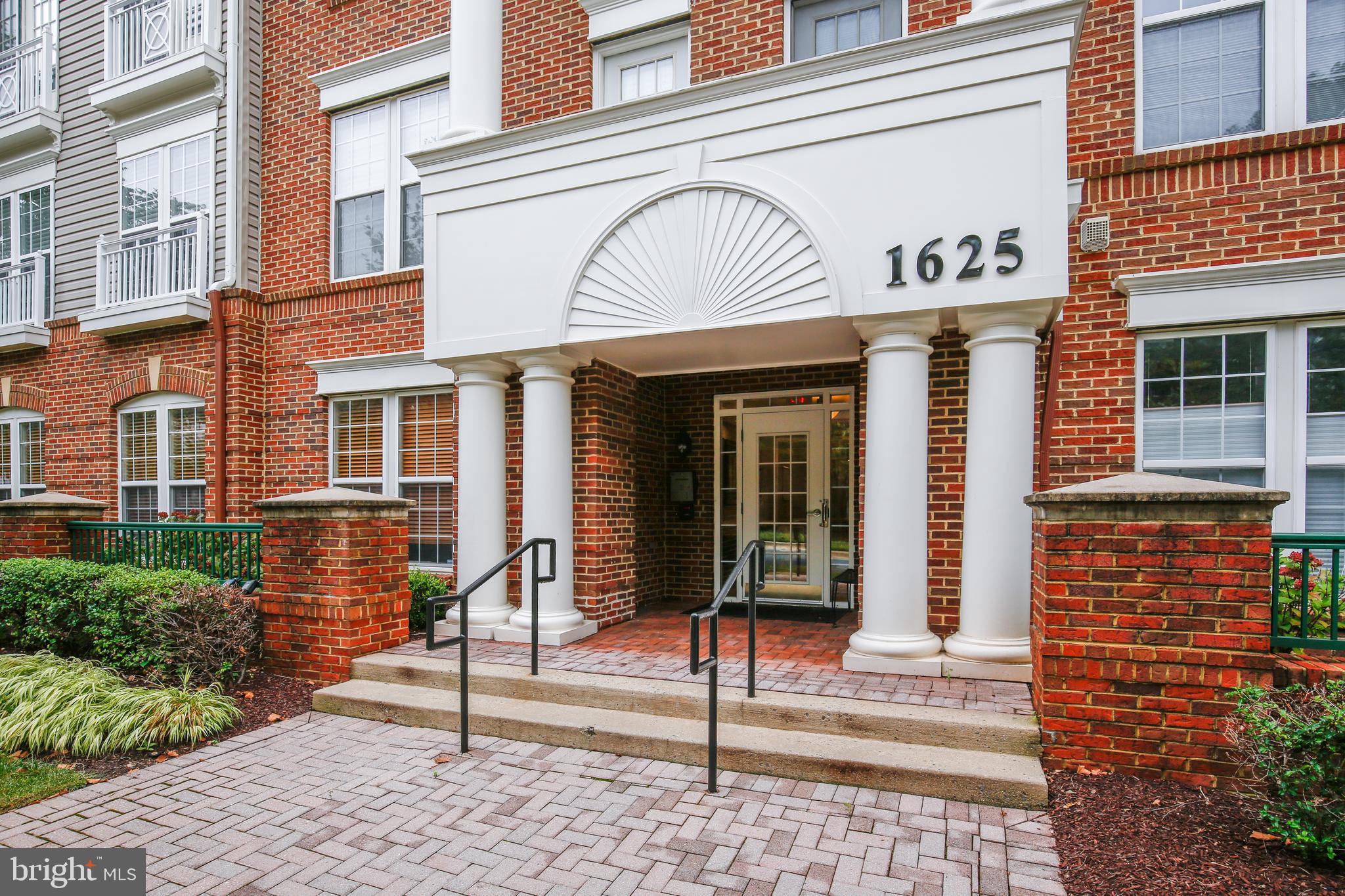 KING FARM IRVINGTON - Residential Lease