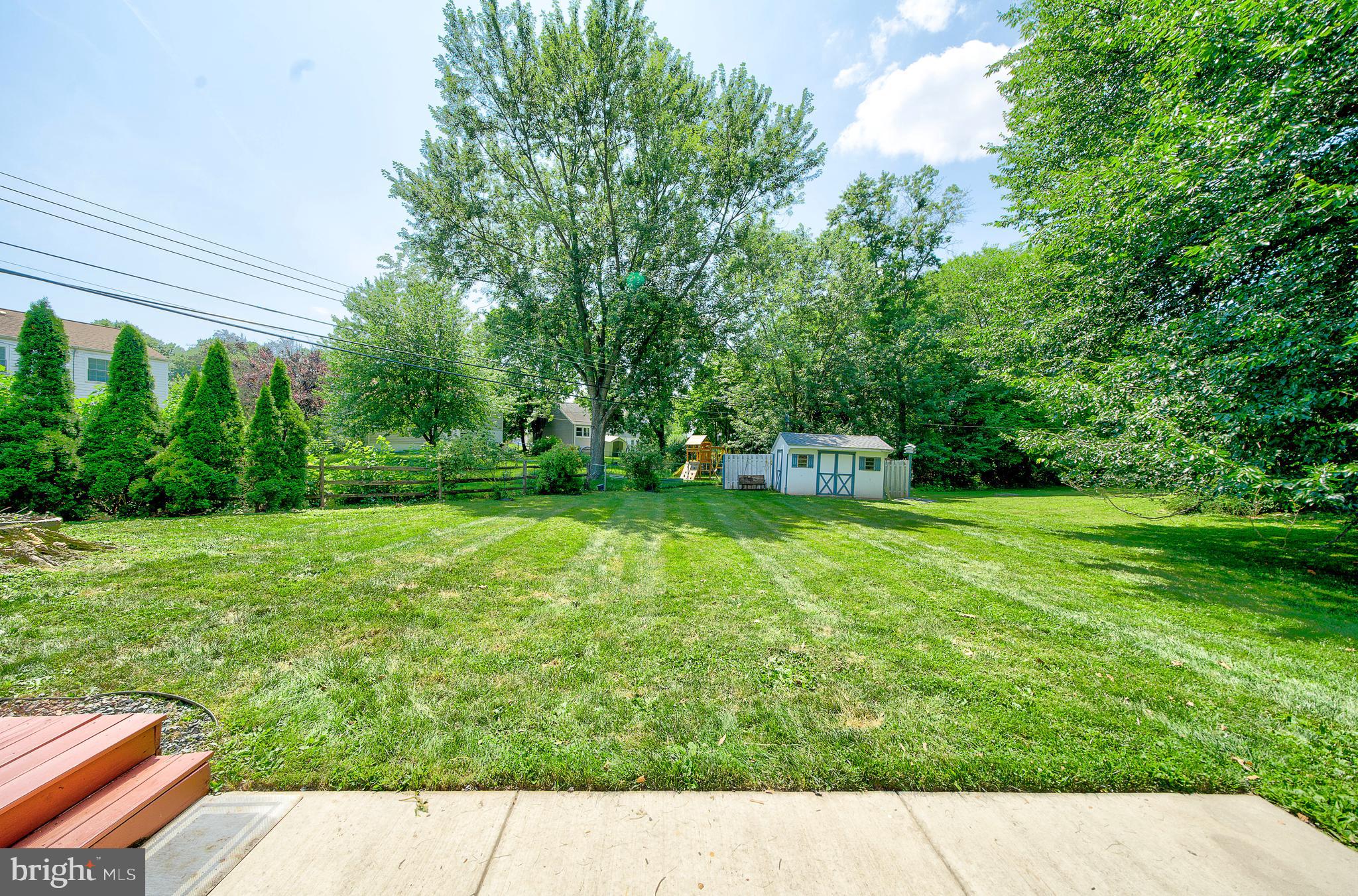 INGLEWOOD GDNS - Residential