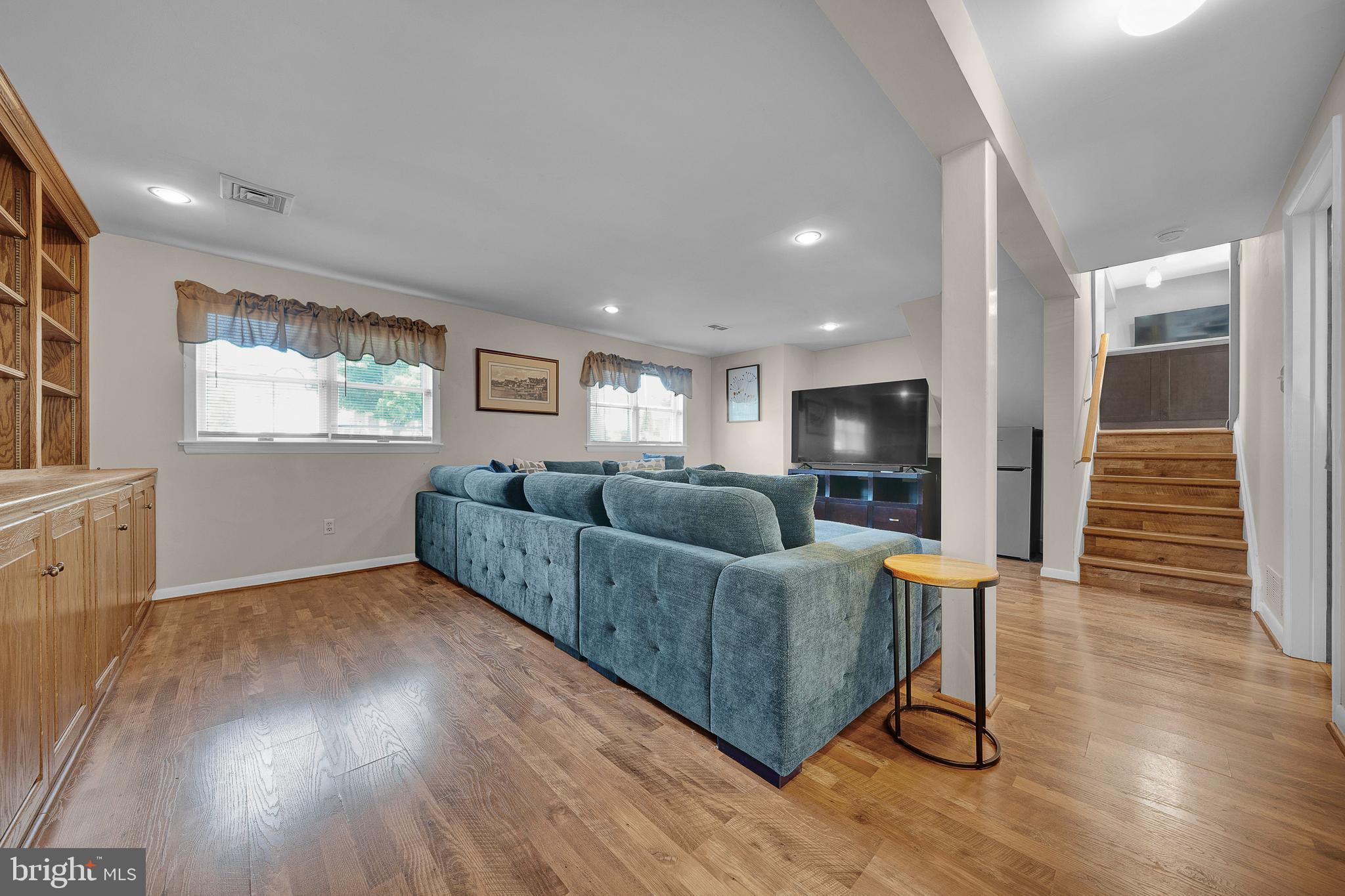 INGLEWOOD GDNS - Residential
