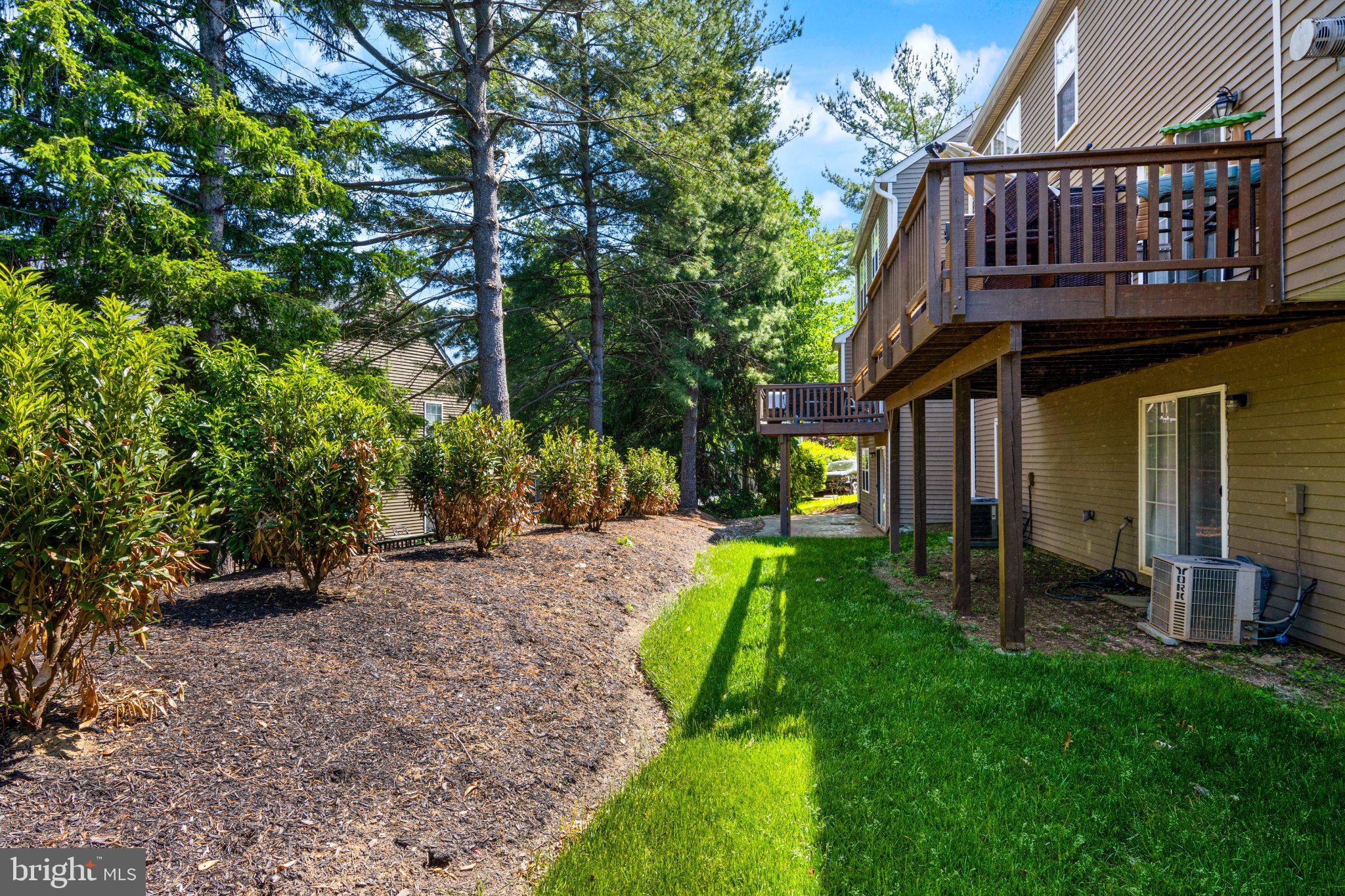 NORTHRIDGE - Residential