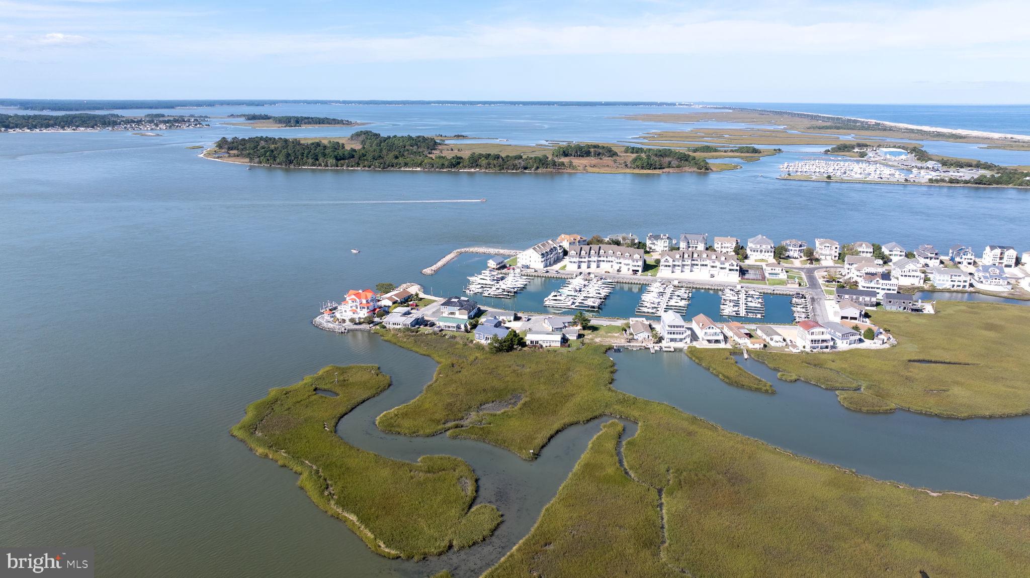 SOUTH SHORE MARINA - Residential