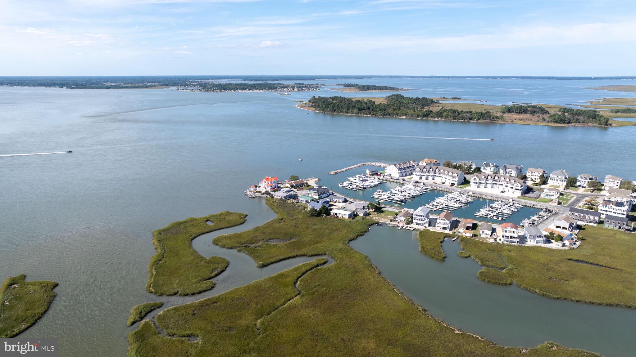 SOUTH SHORE MARINA - Residential