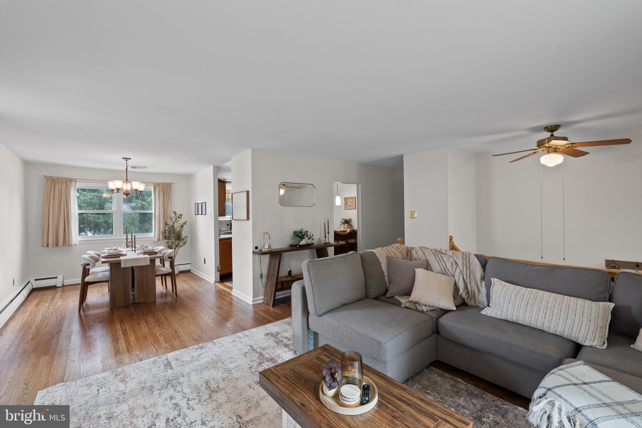 VILLAGE GREEN - Residential