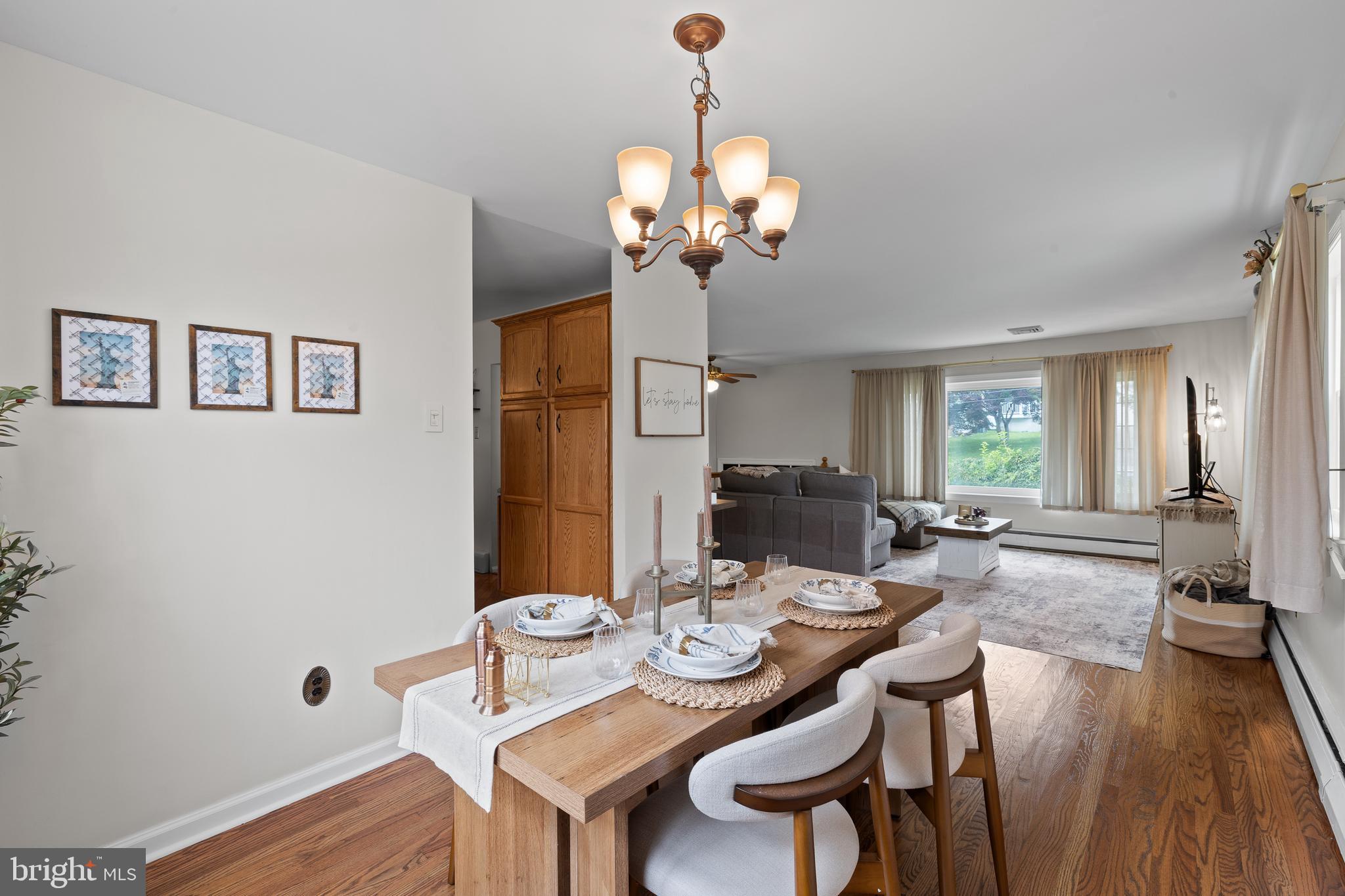 VILLAGE GREEN - Residential
