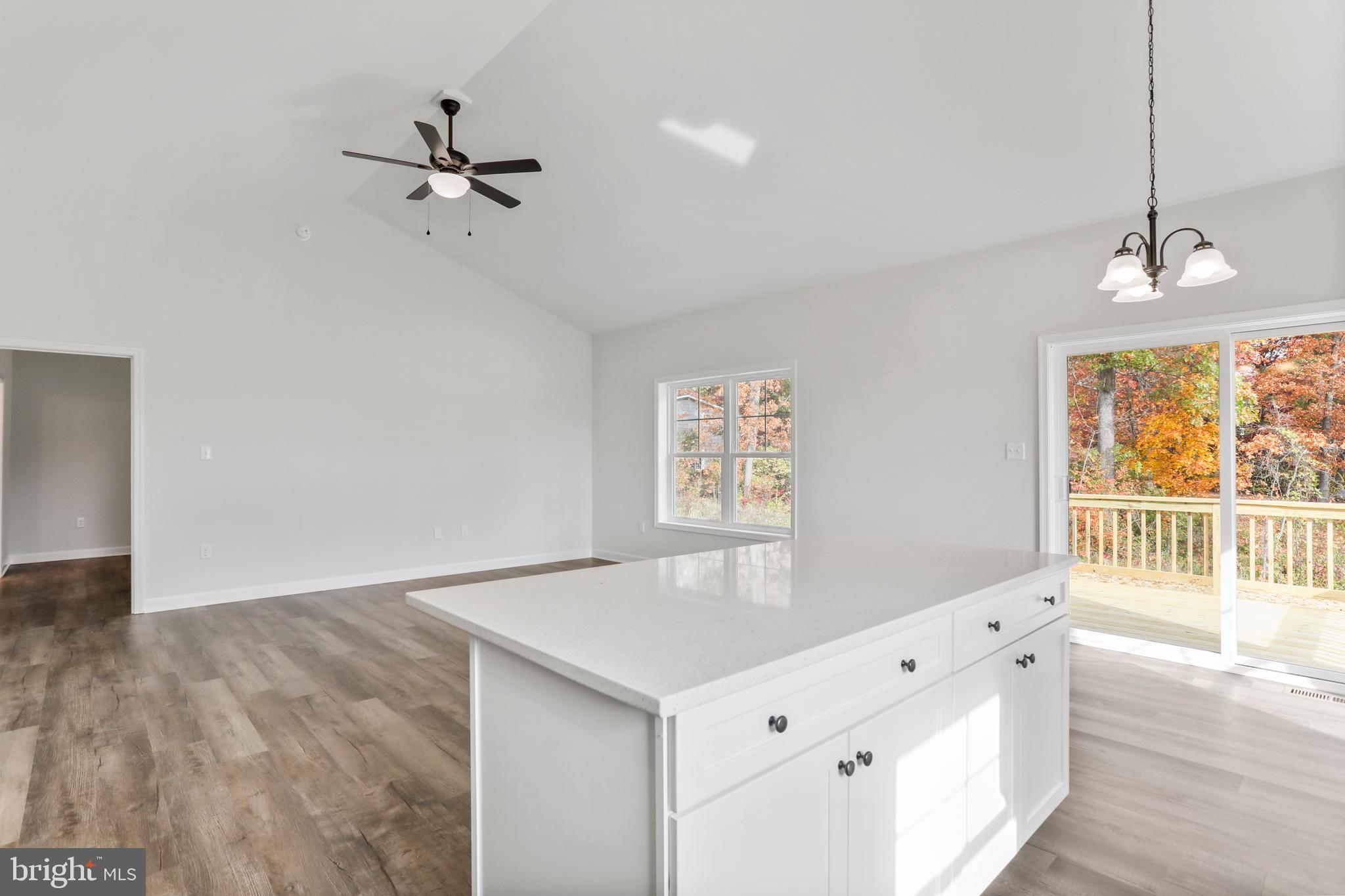 MIDDLE CREEK VISTAS - Residential
