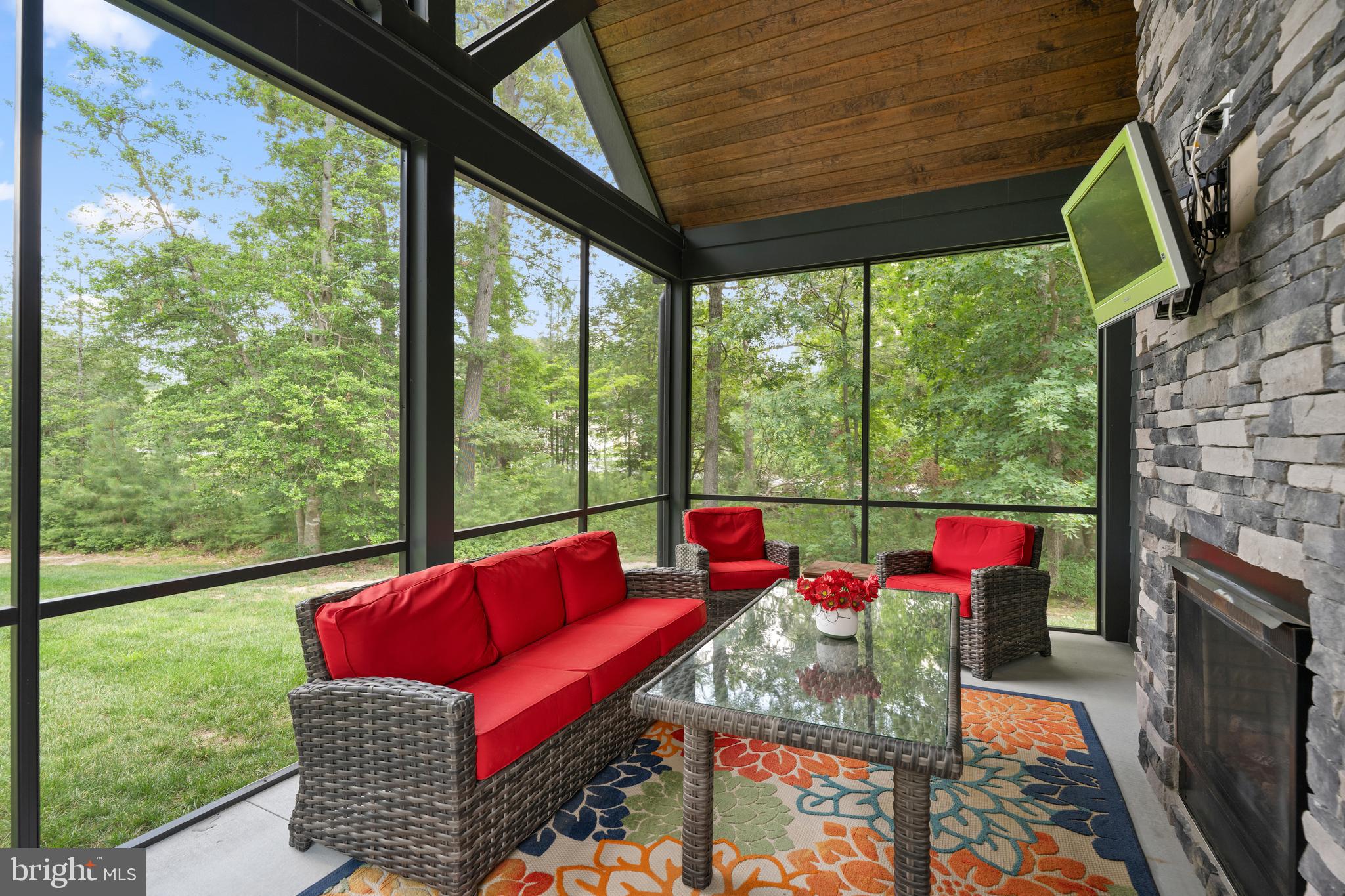 REDDENWOOD - Residential