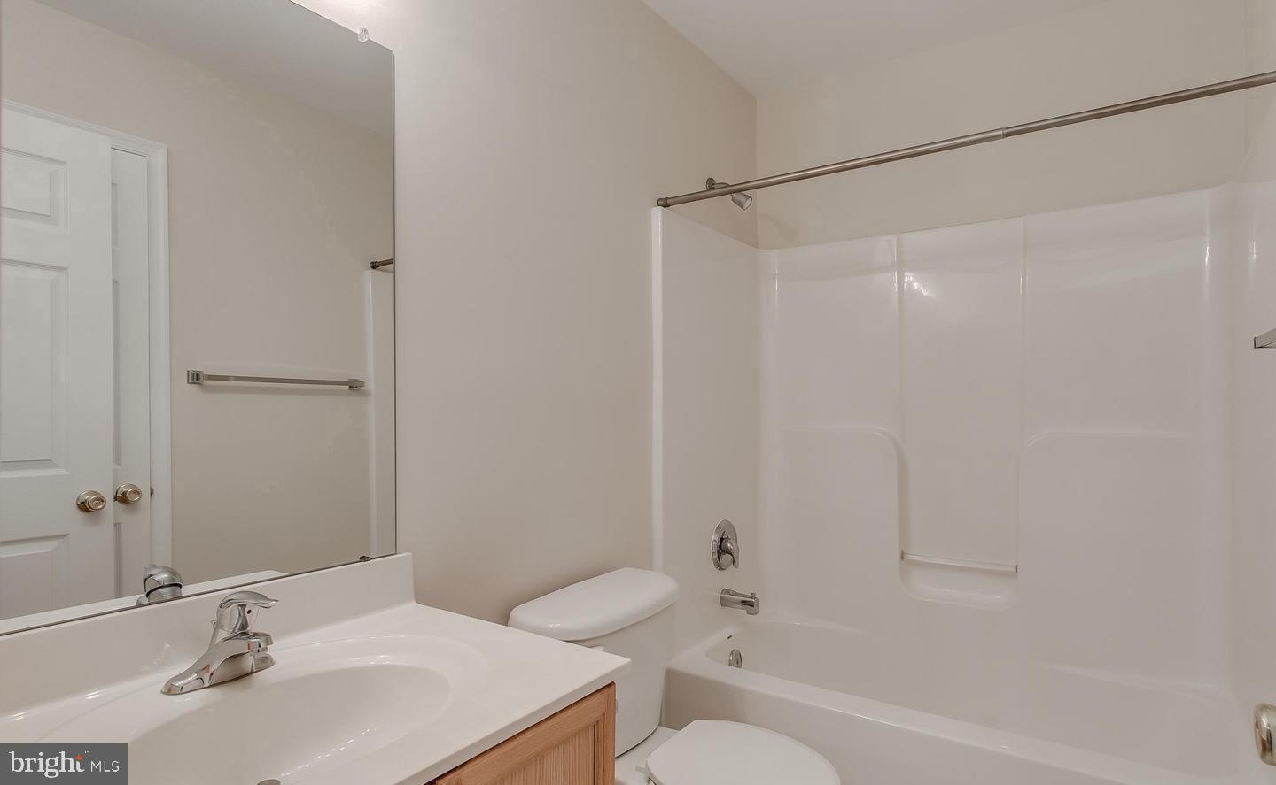 THE GALLERY - Residential Lease