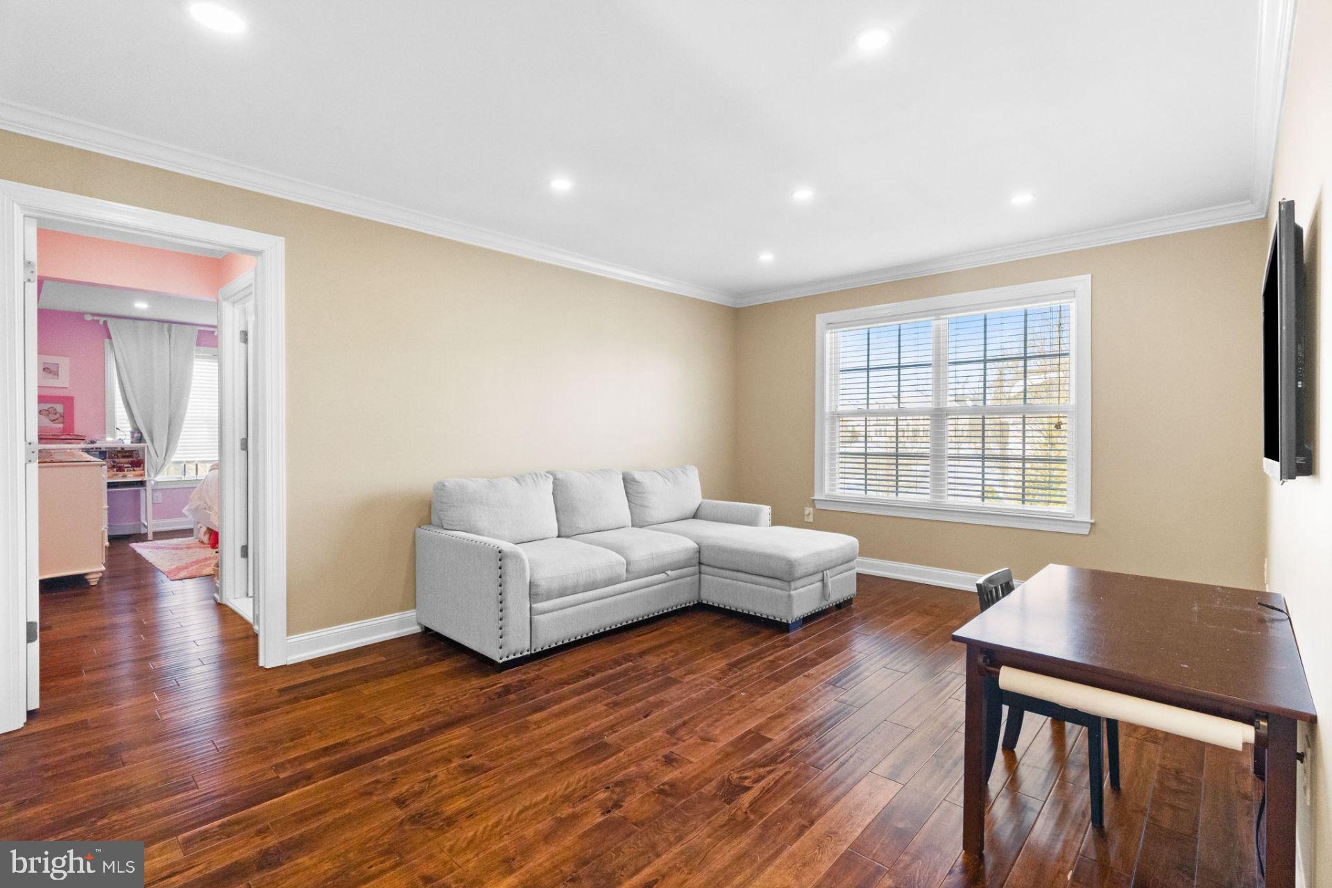 PRESERVEATSQUIRECHEY - Residential