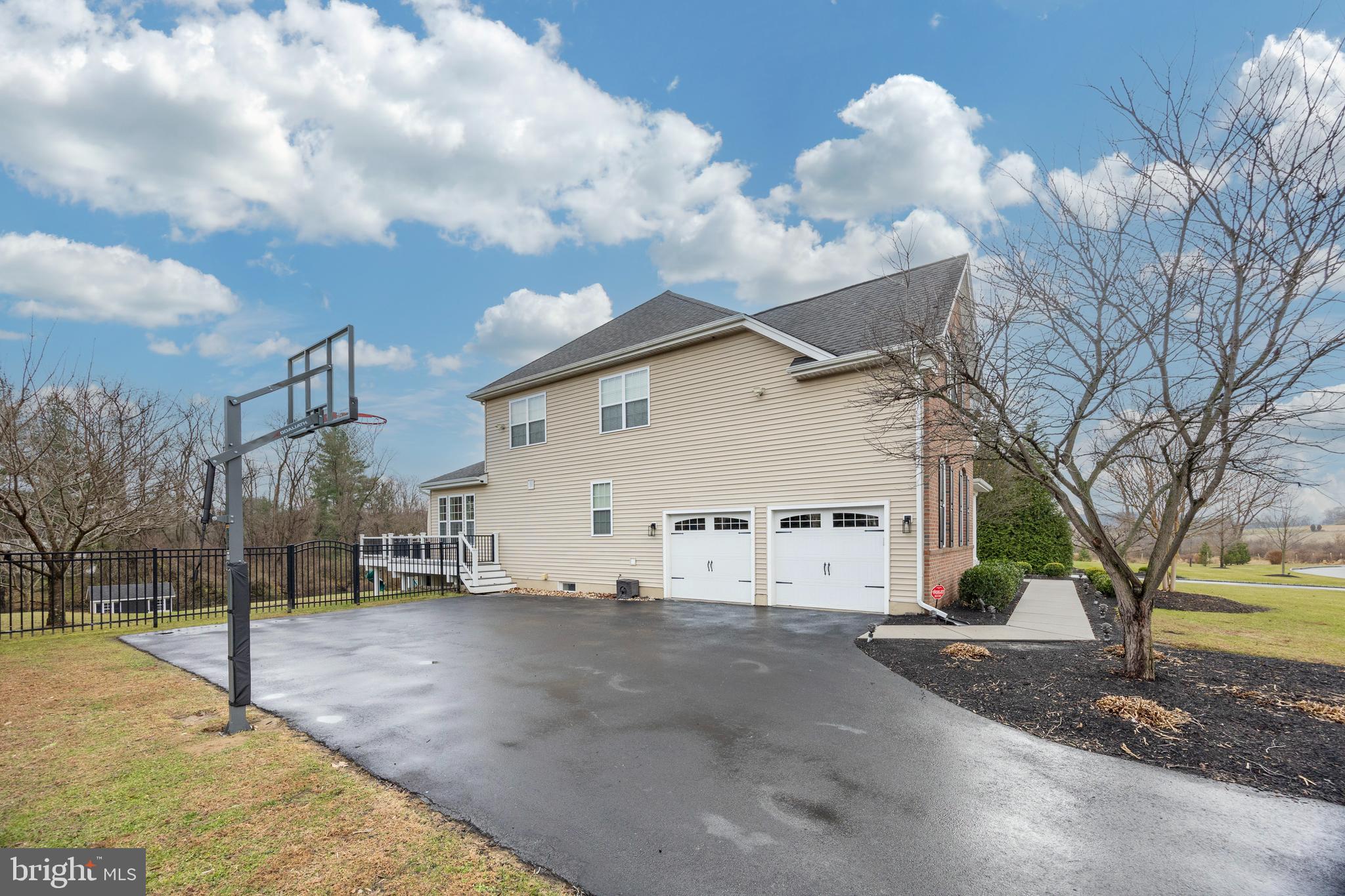 PRESERVEATSQUIRECHEY - Residential
