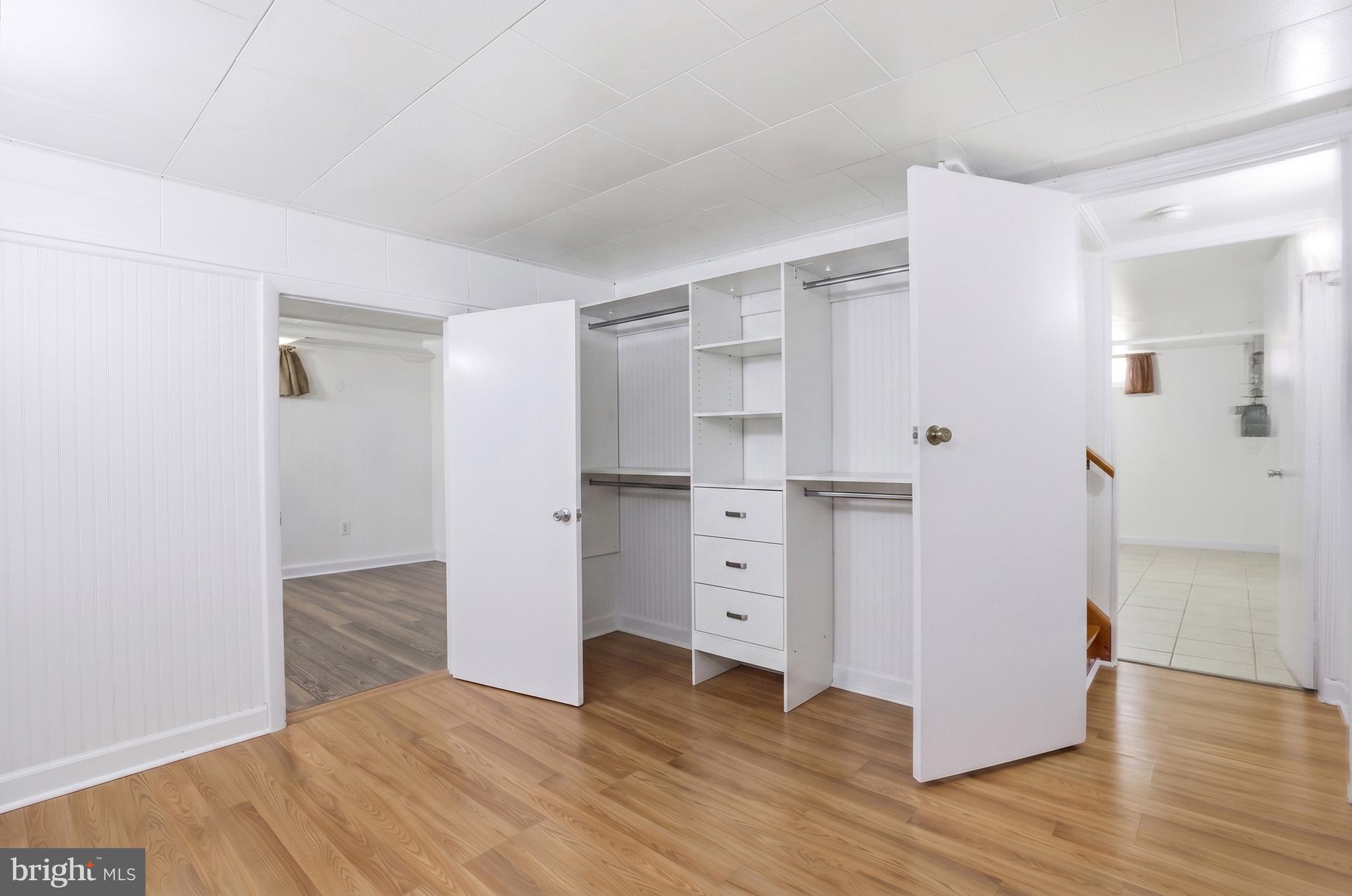 BROOKLYN - Residential