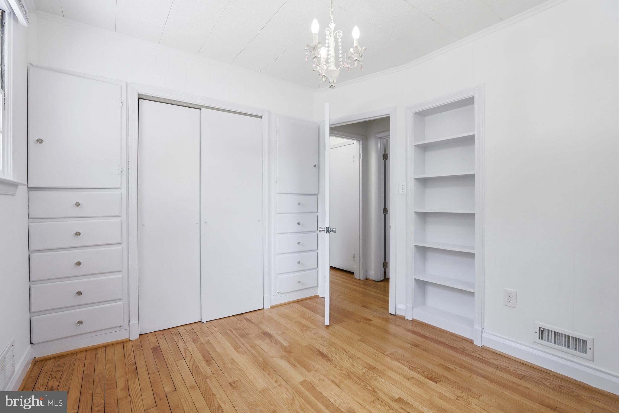 BROOKLYN - Residential