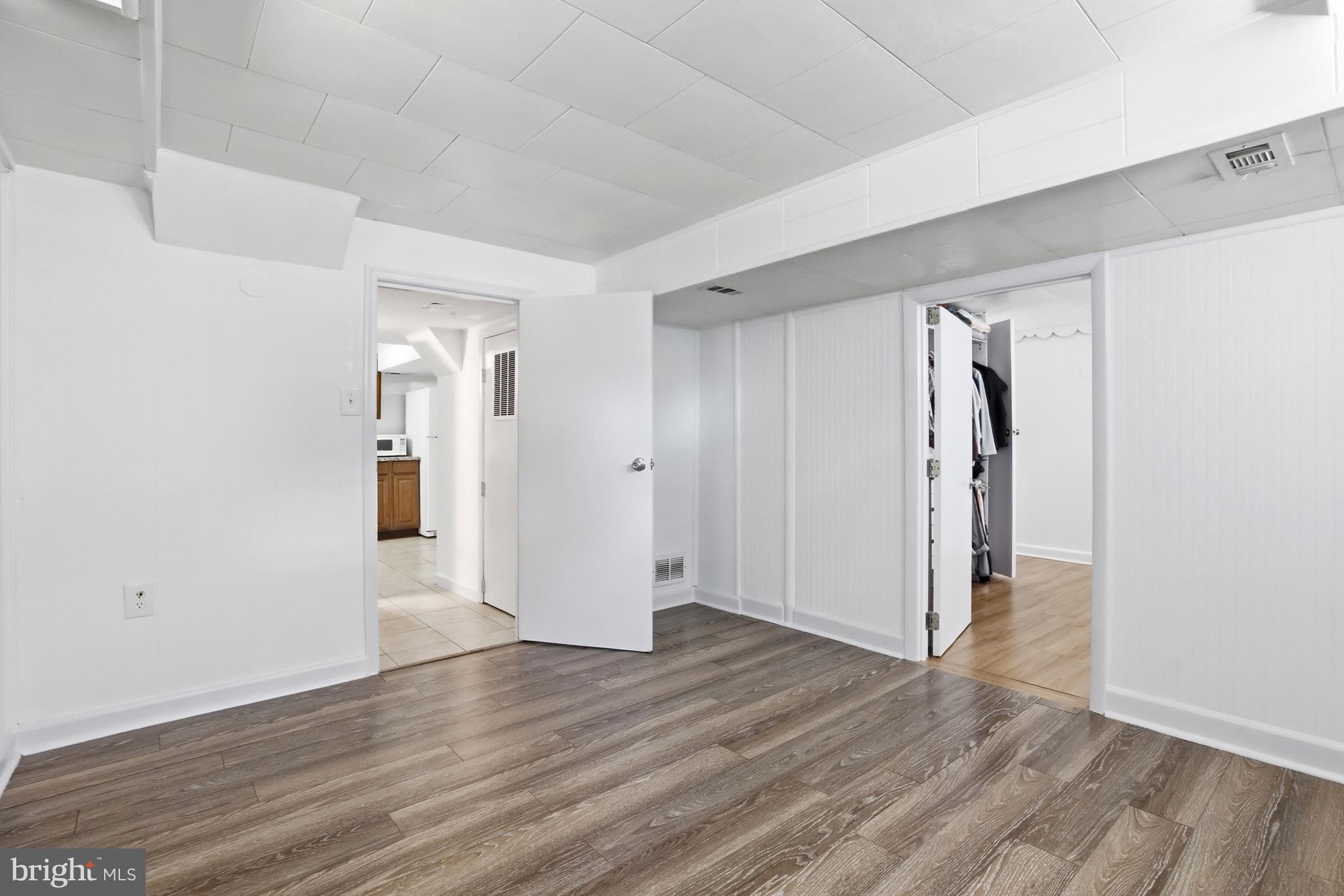 BROOKLYN - Residential