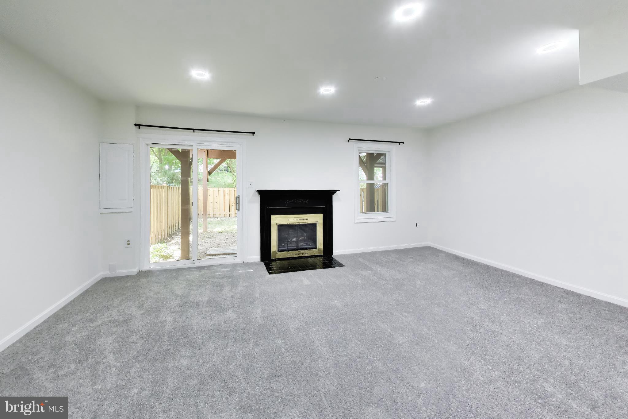 FERNSHIRE FARMS - Residential