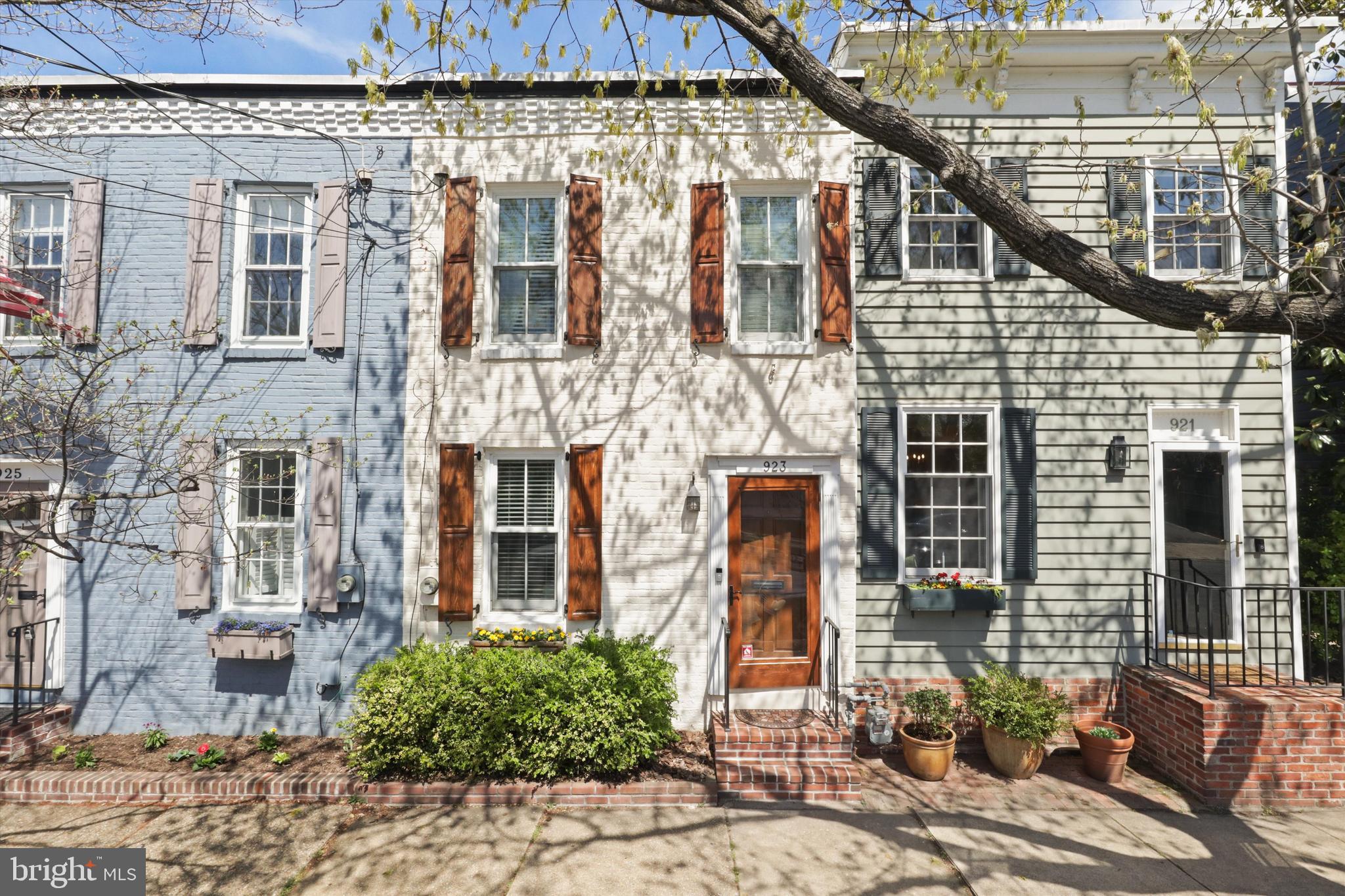 OLD TOWN ALEXANDRIA - Residential