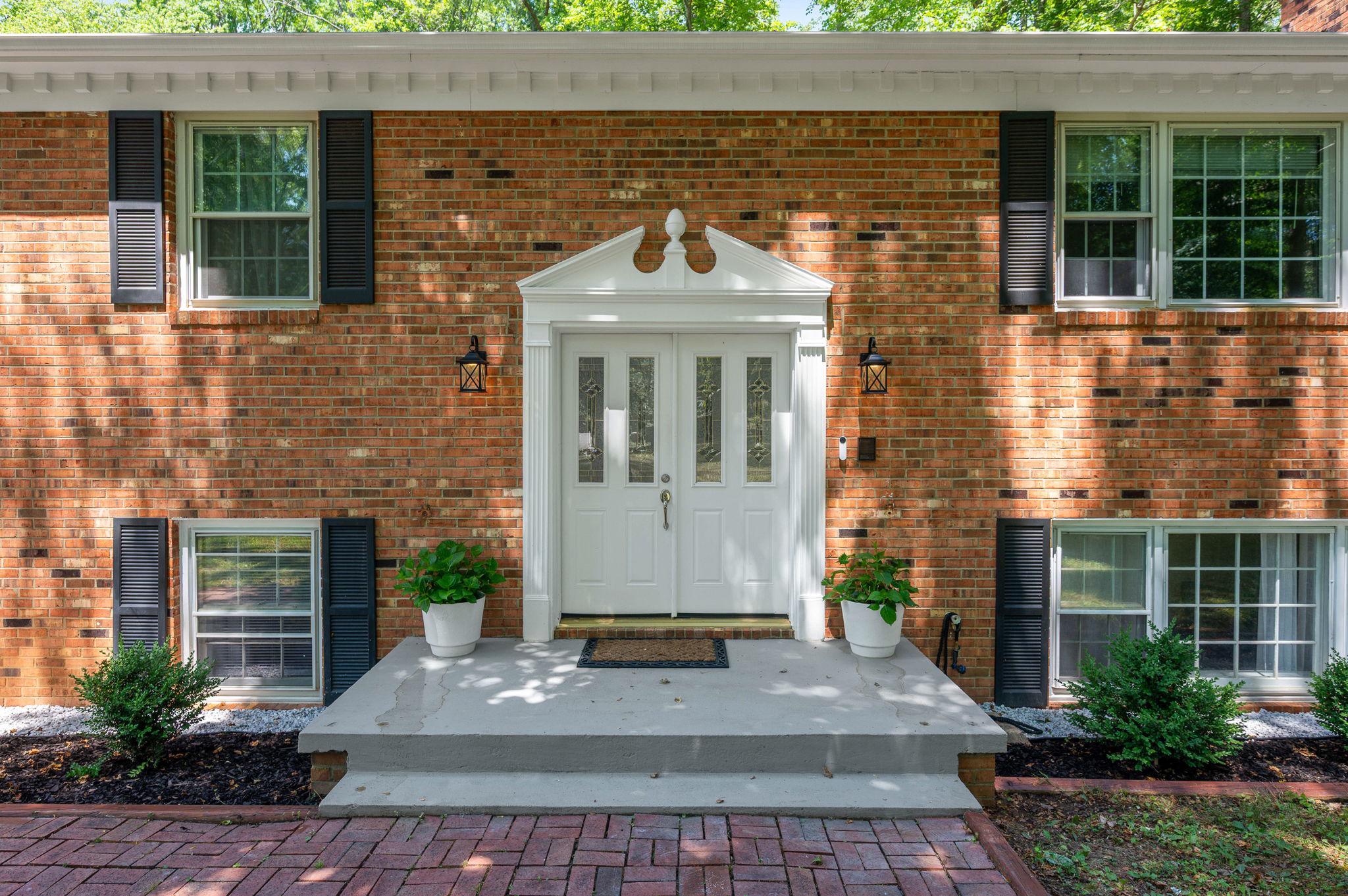 ROSEDALE - Residential