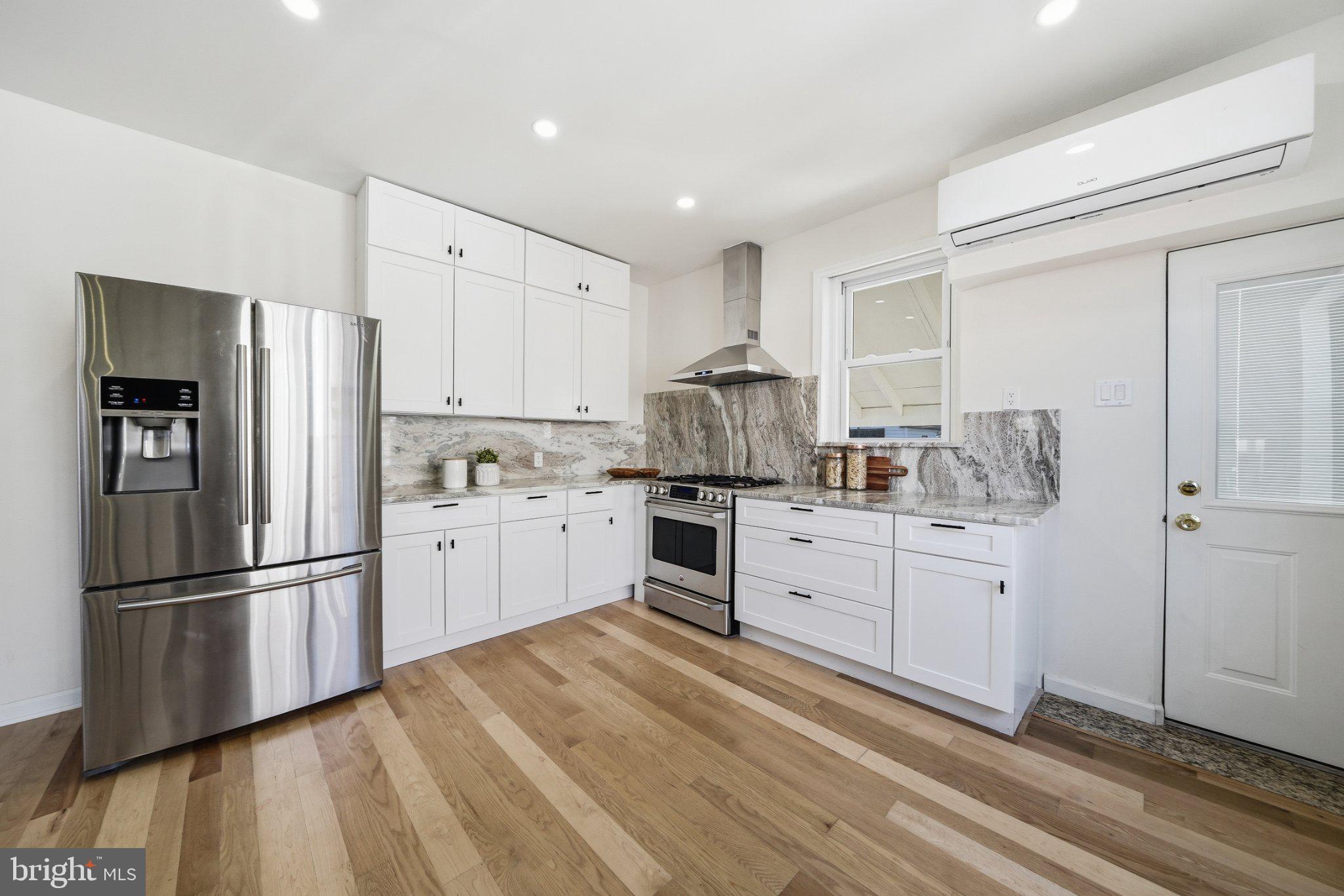 FRANKFORD - Residential