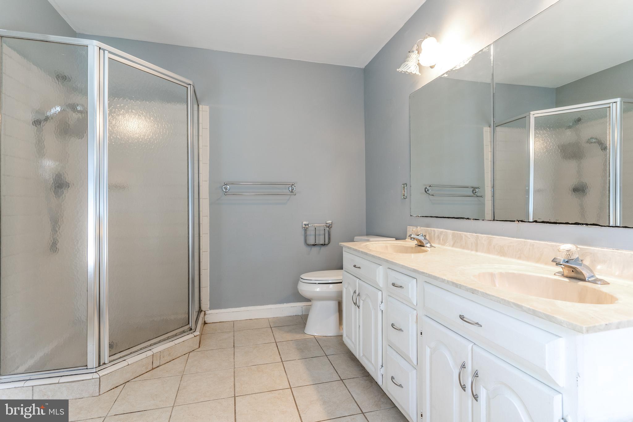 SHERWOOD MANOR - Residential Lease