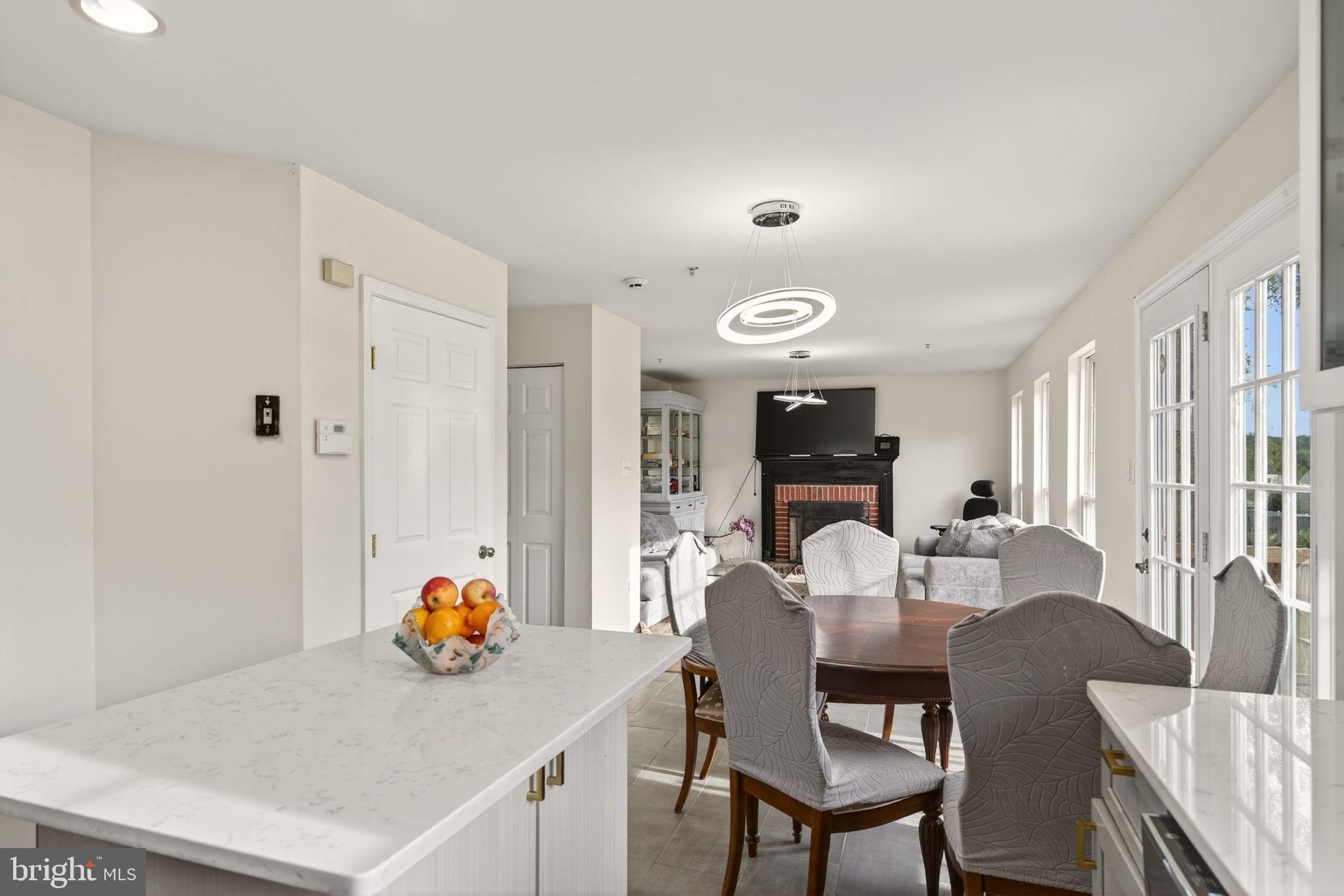 WOODSIDE ESTATES PLAT 1> - Residential