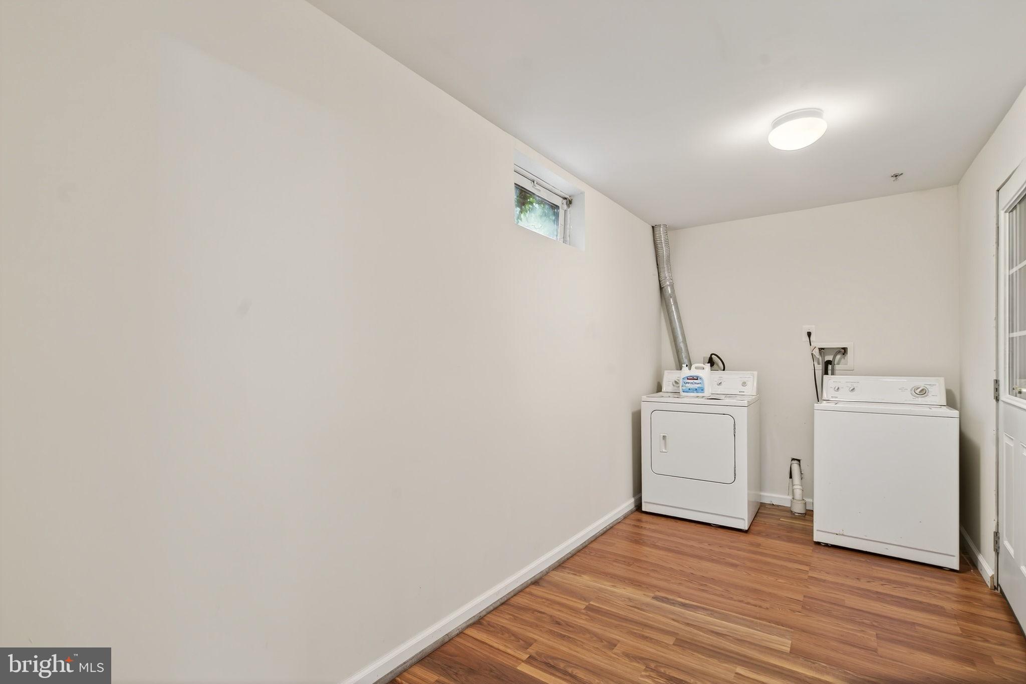 WOODSIDE ESTATES PLAT 1> - Residential