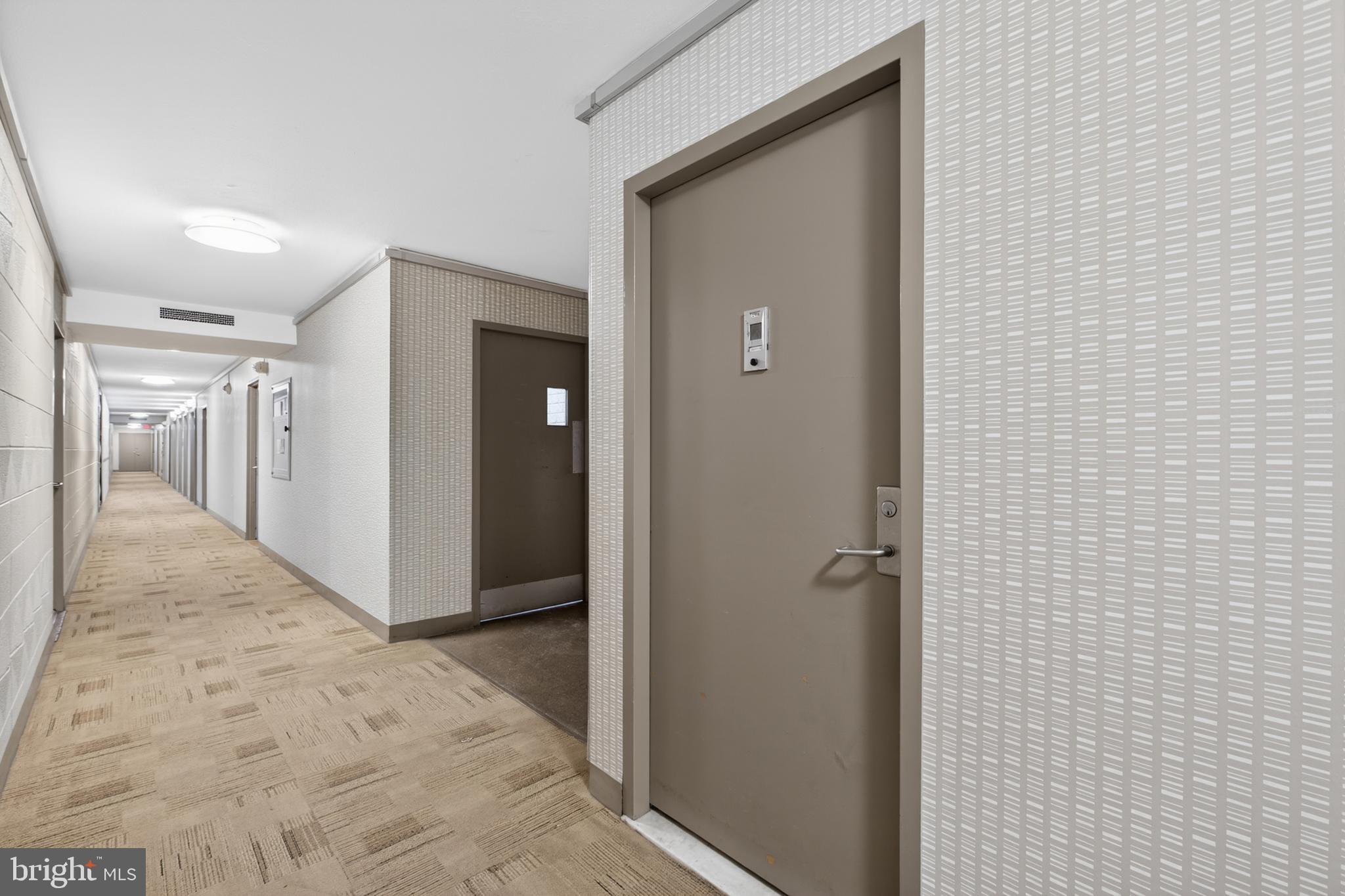 WASHINGTON SQ - Residential