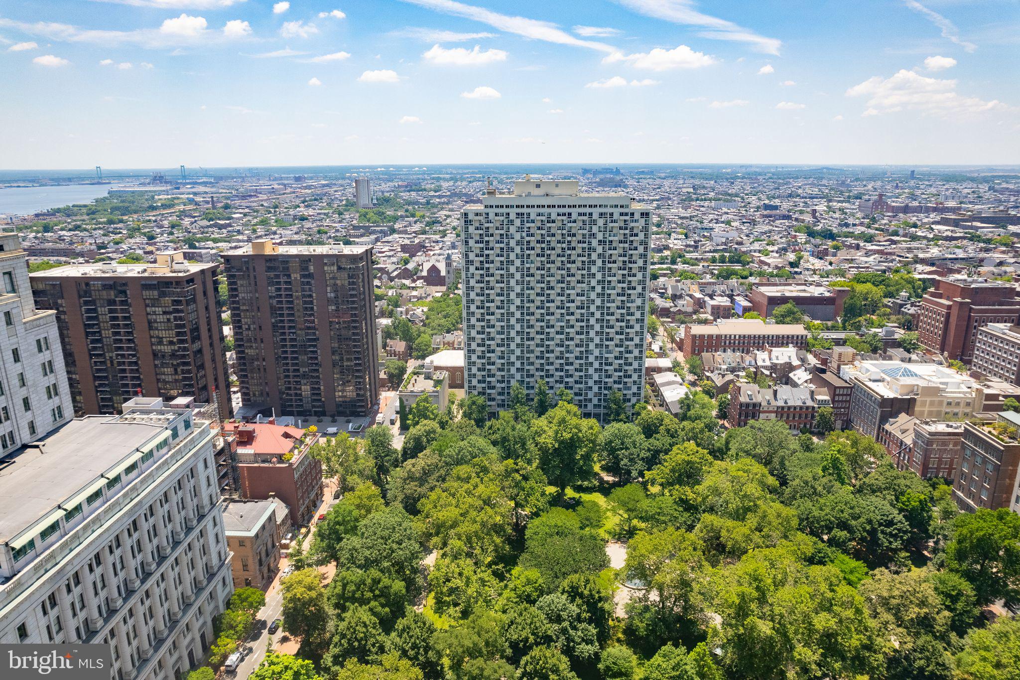 WASHINGTON SQ - Residential