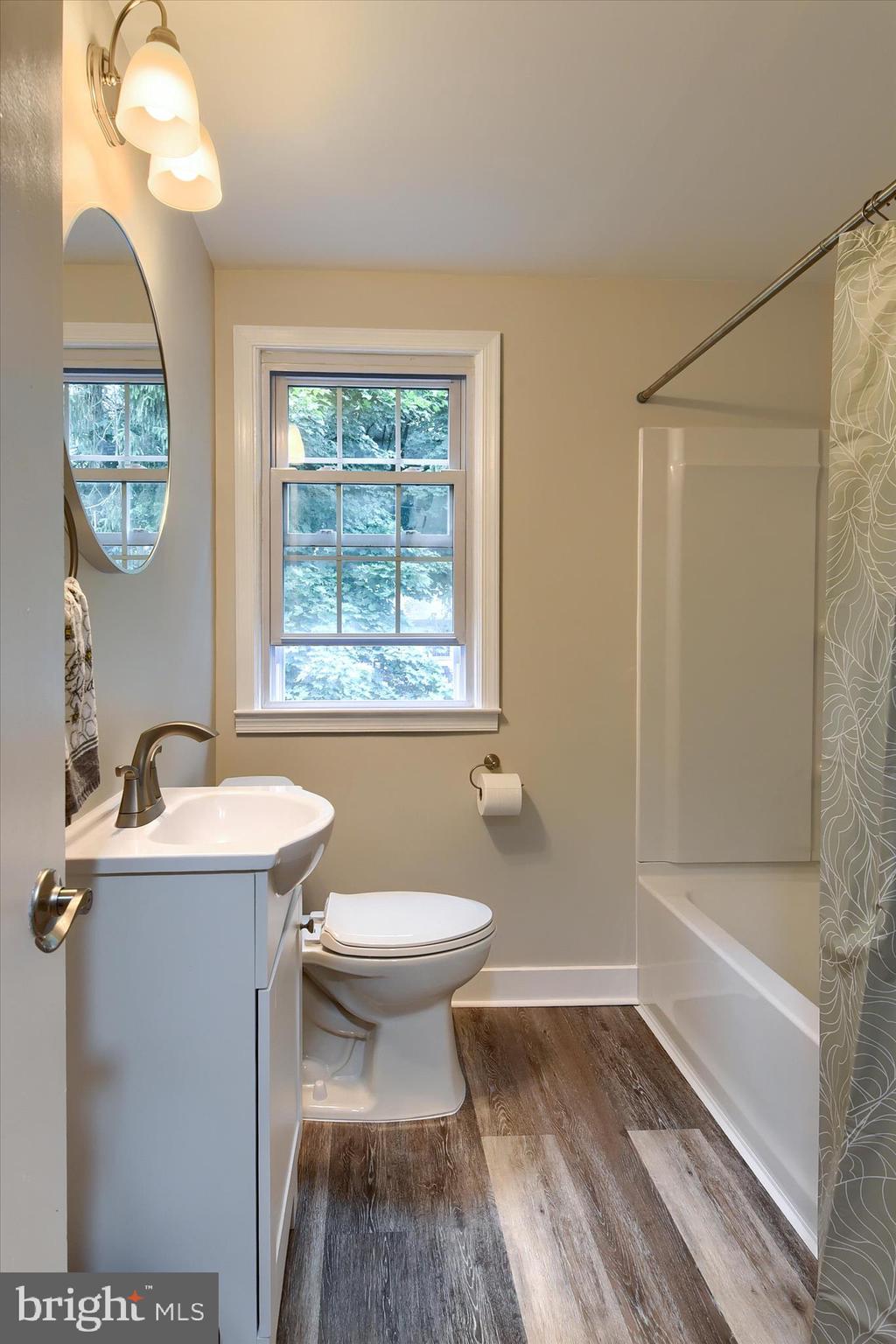 NEW CUMBERLAND BOROUGH - Residential