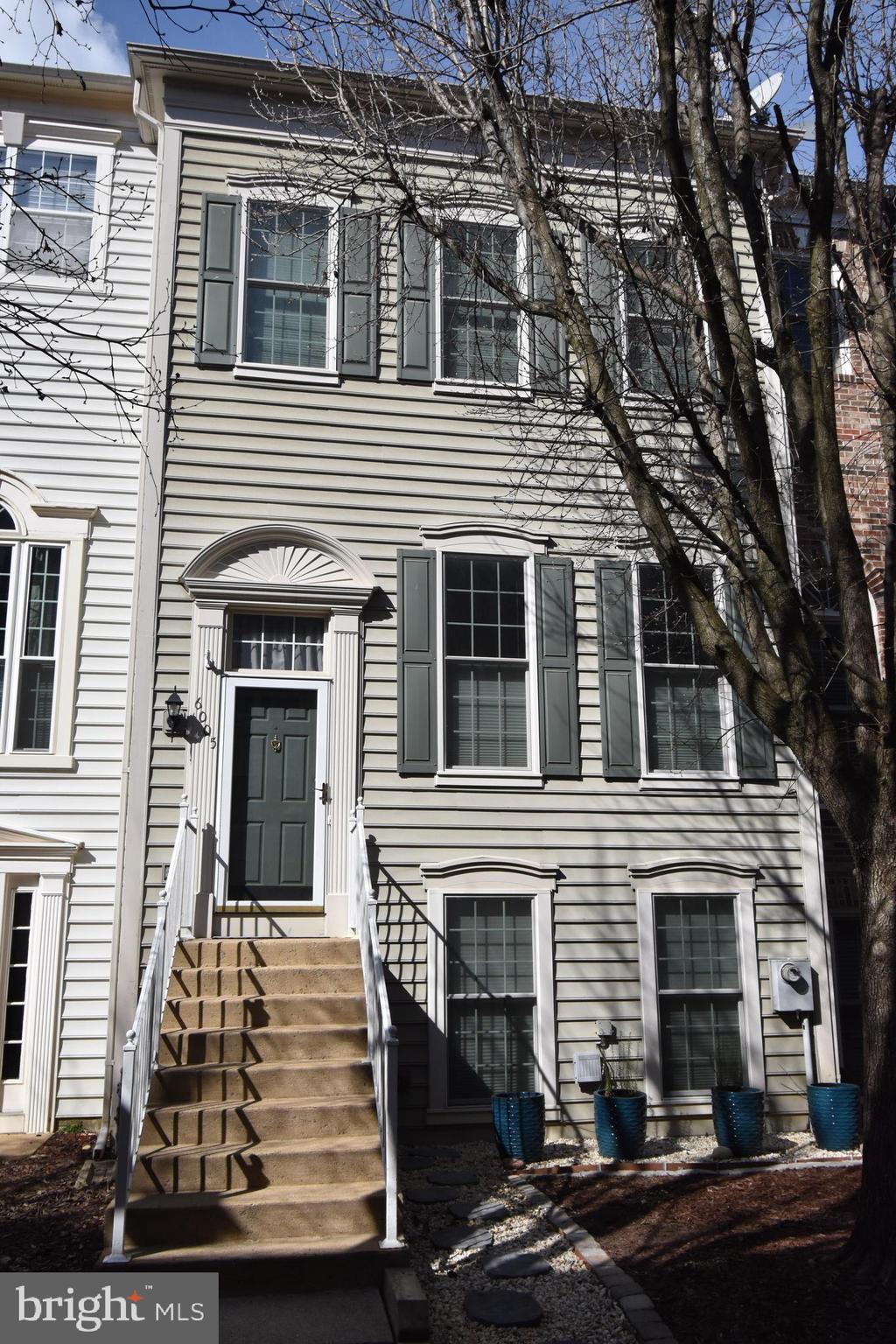 QUANTRELL MEWS - Residential Lease