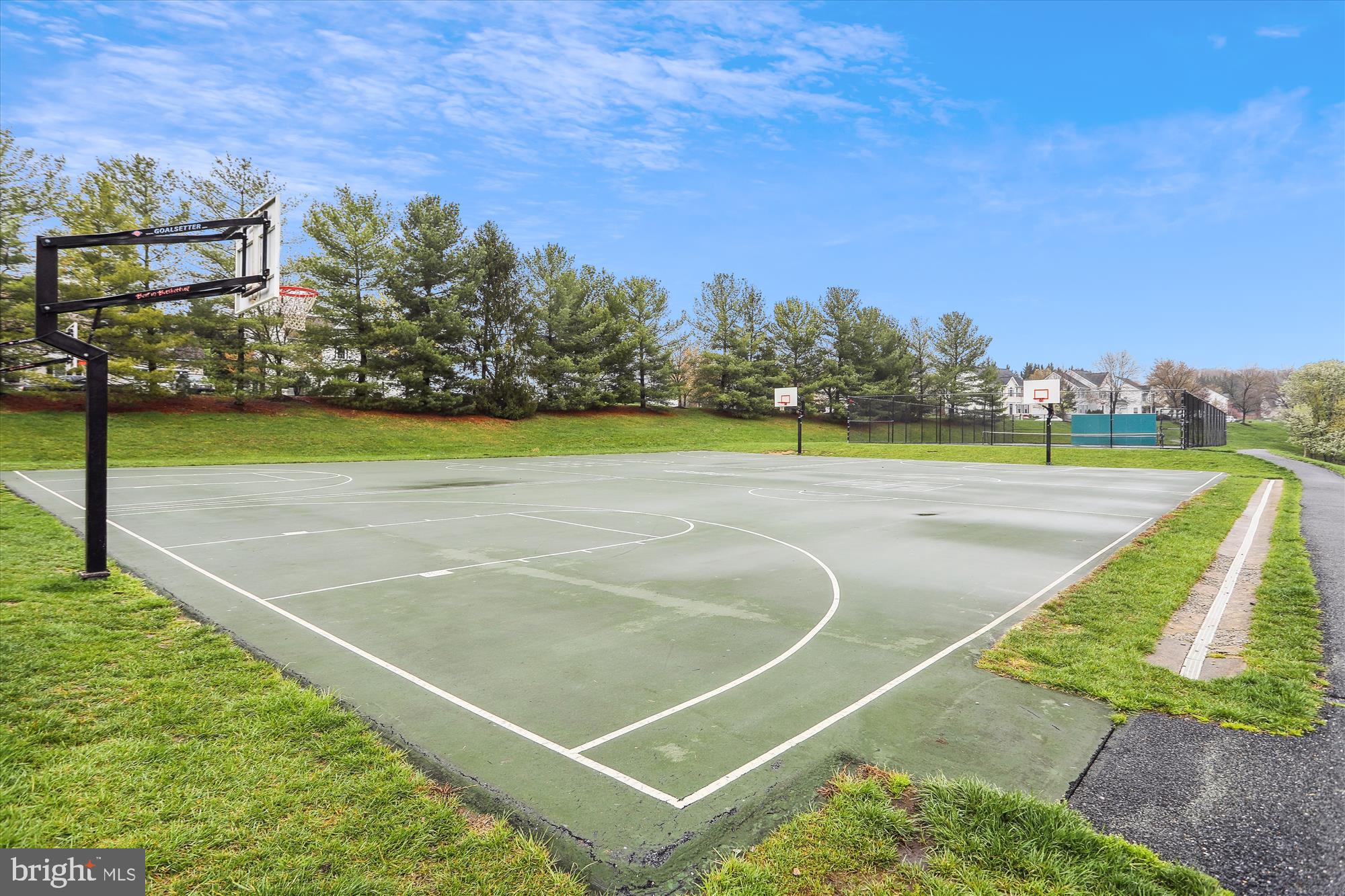SPRING RIDGE - Residential
