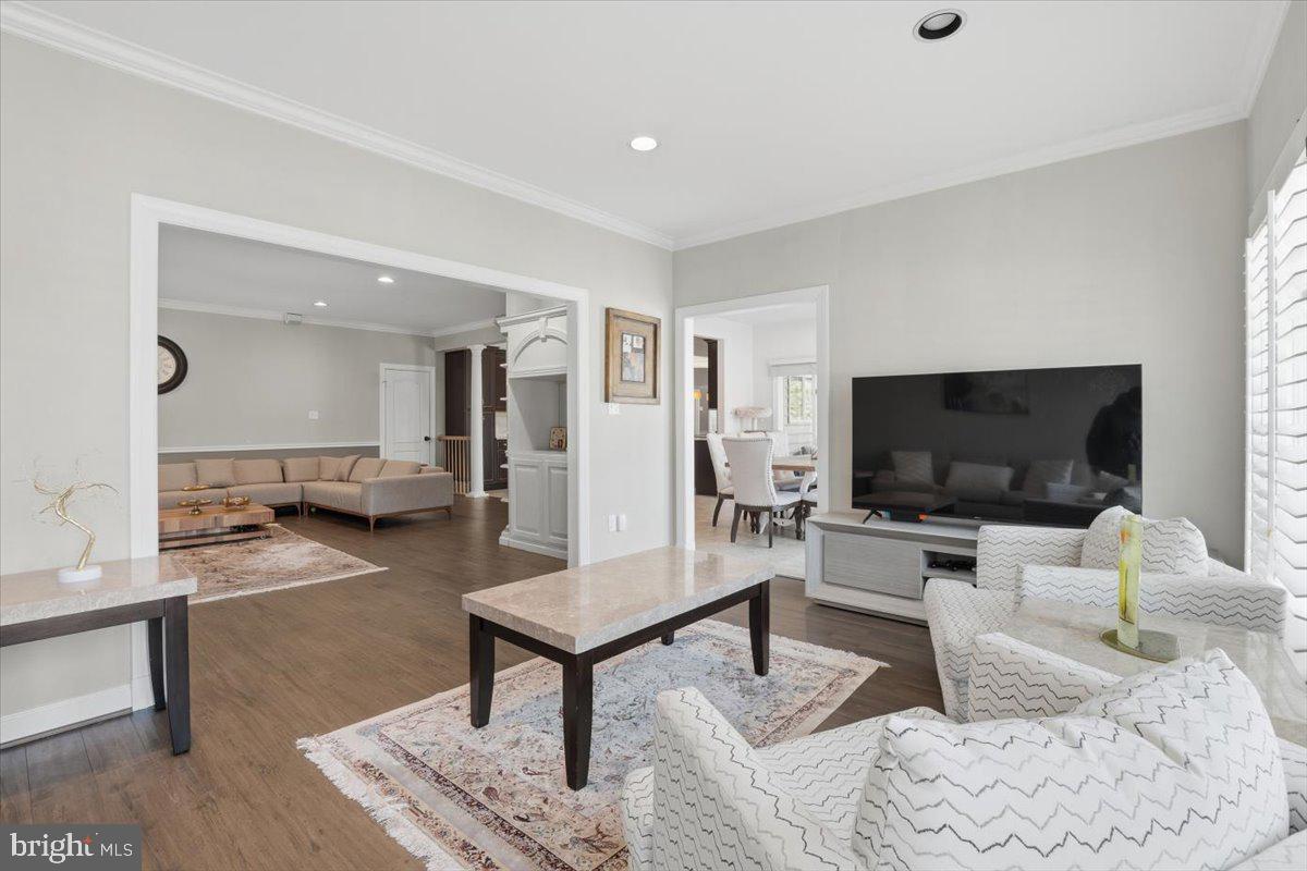 BIG PINES VILLAGE - Residential