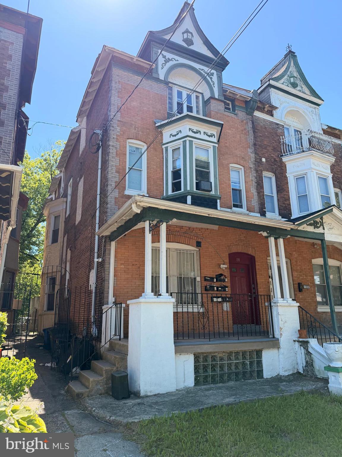 SPRUCE HILL - Commercial Sale