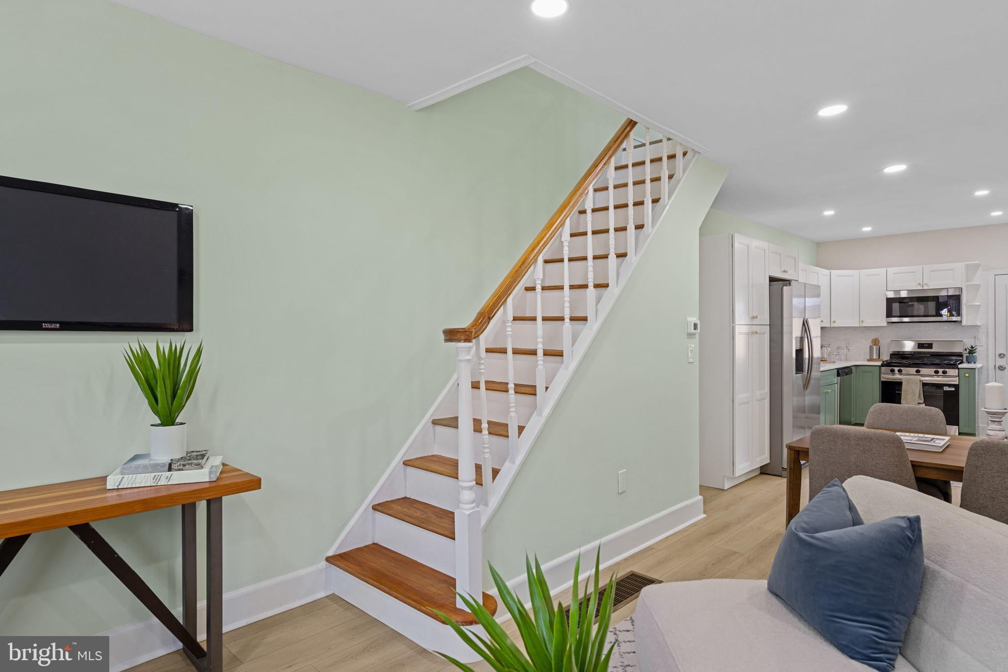 POINT BREEZE - Residential