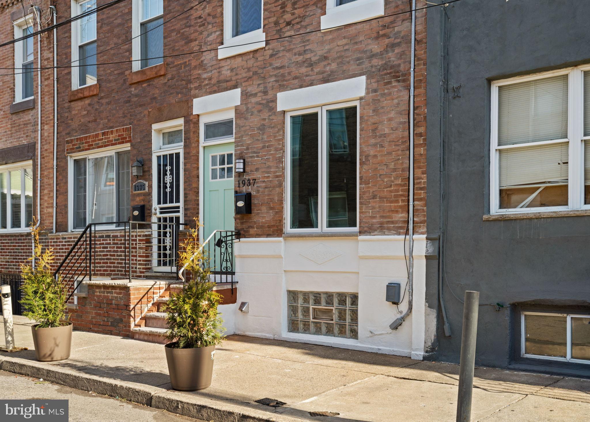 POINT BREEZE - Residential