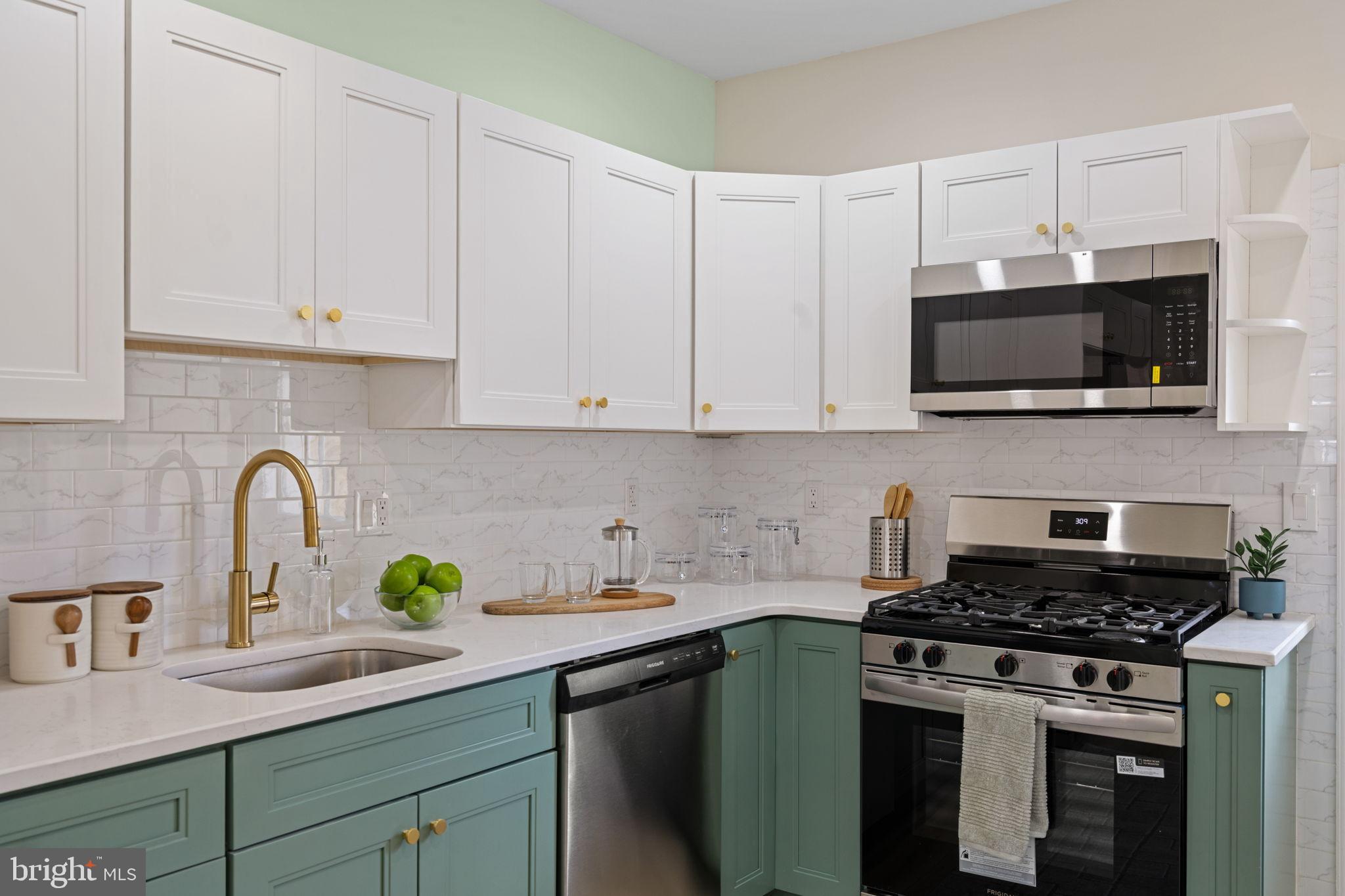 POINT BREEZE - Residential