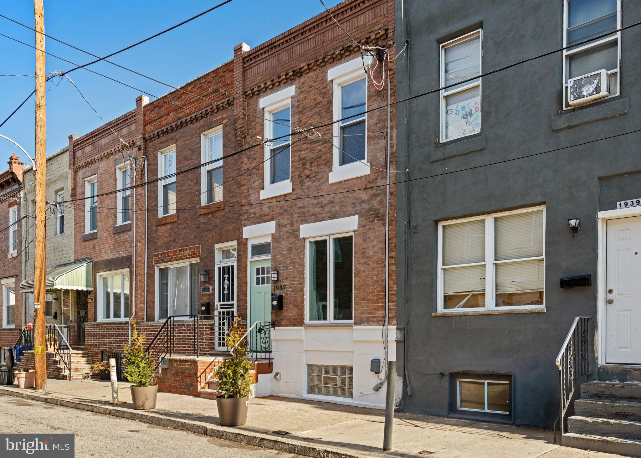 POINT BREEZE - Residential