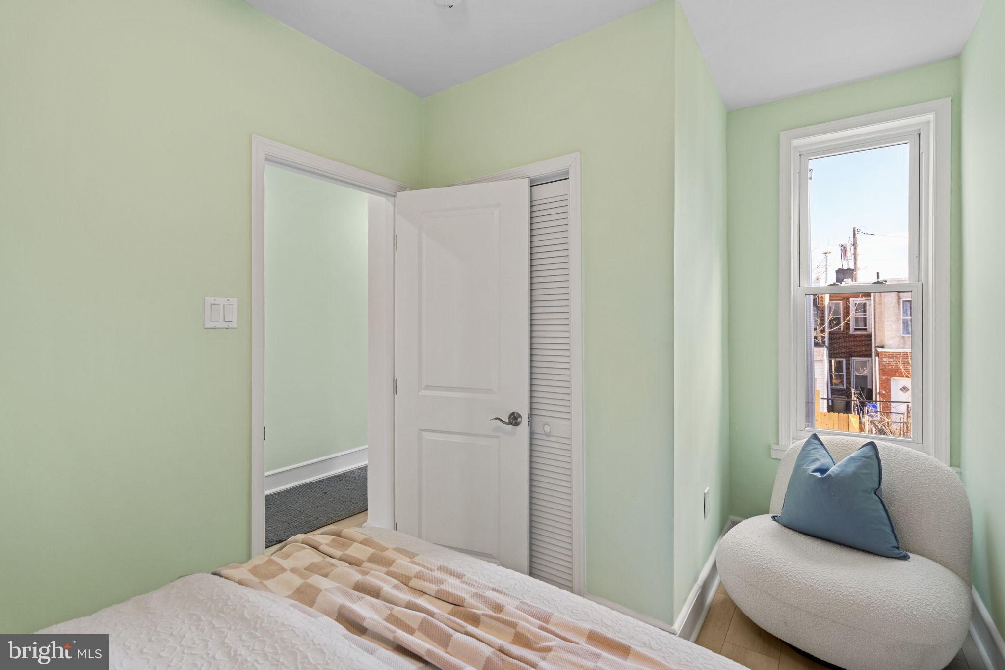 POINT BREEZE - Residential