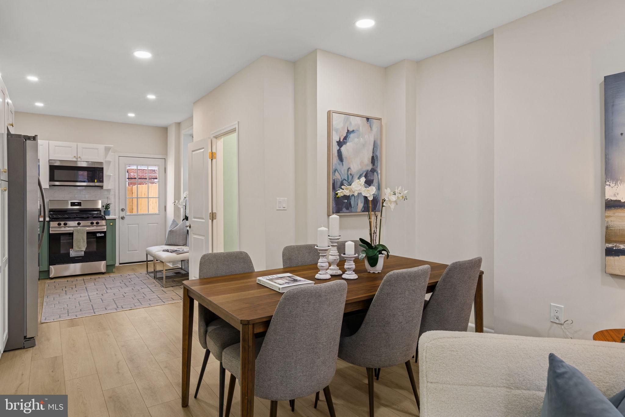 POINT BREEZE - Residential