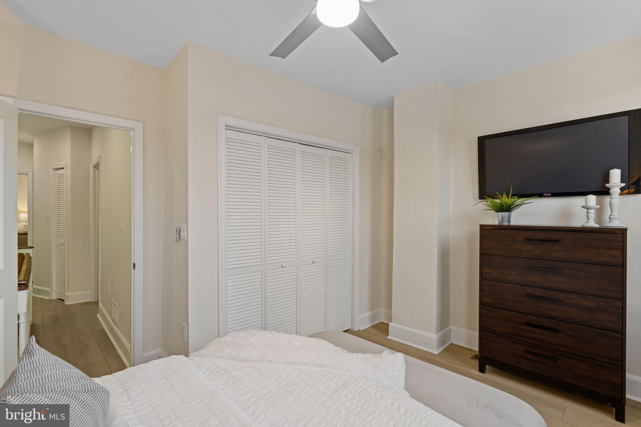 POINT BREEZE - Residential