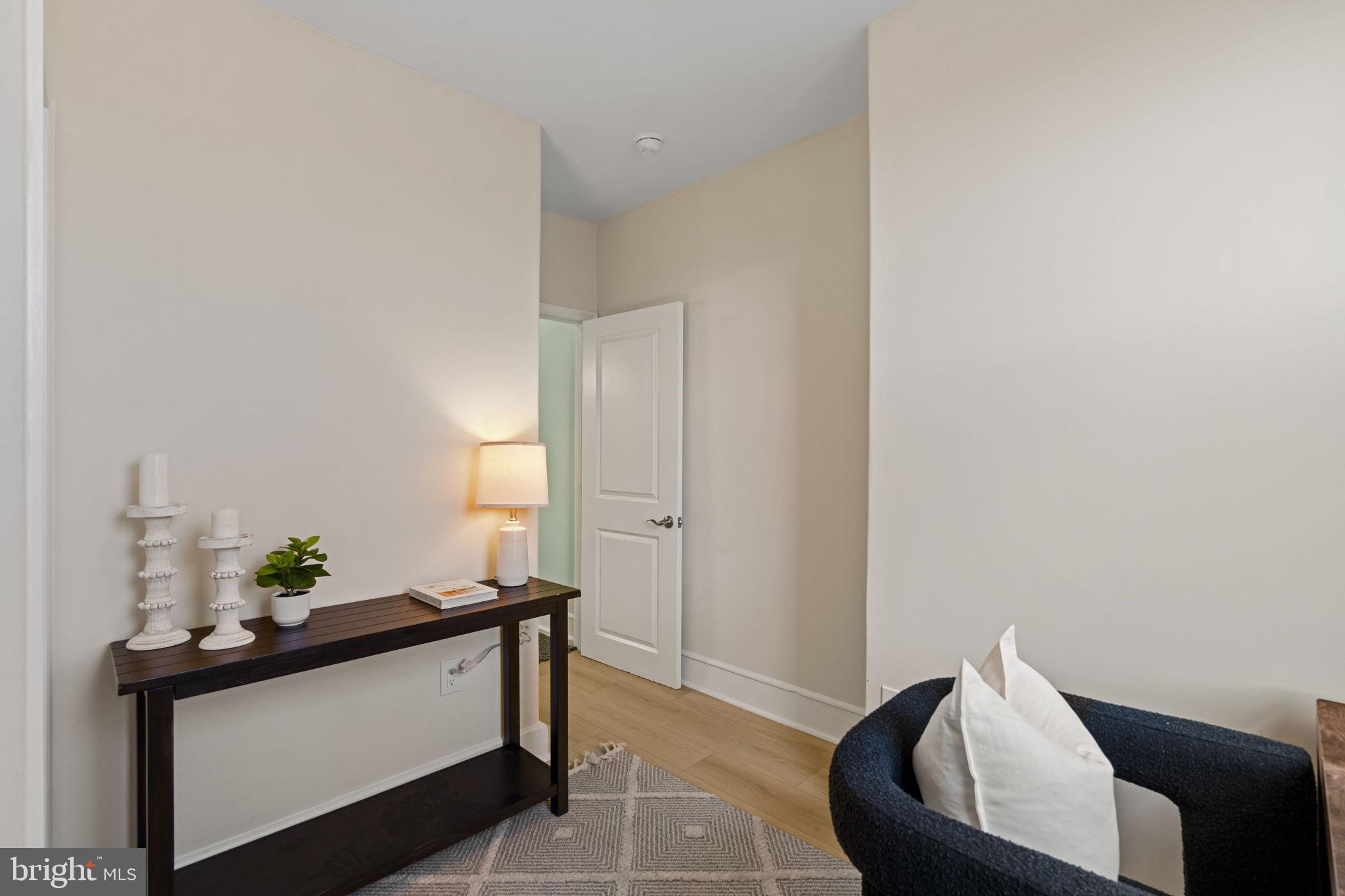 POINT BREEZE - Residential