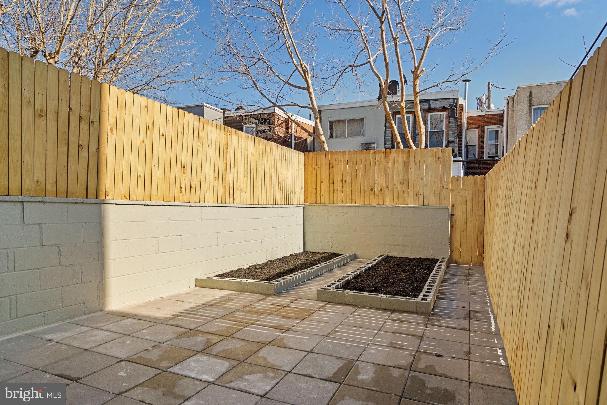POINT BREEZE - Residential