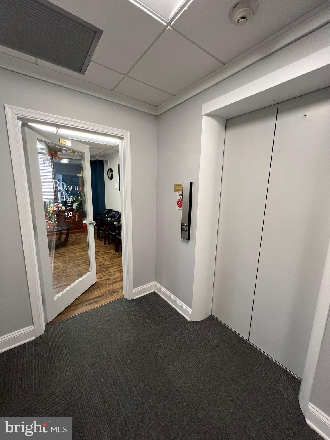 CHAIN BRIDGE RD - Commercial Lease