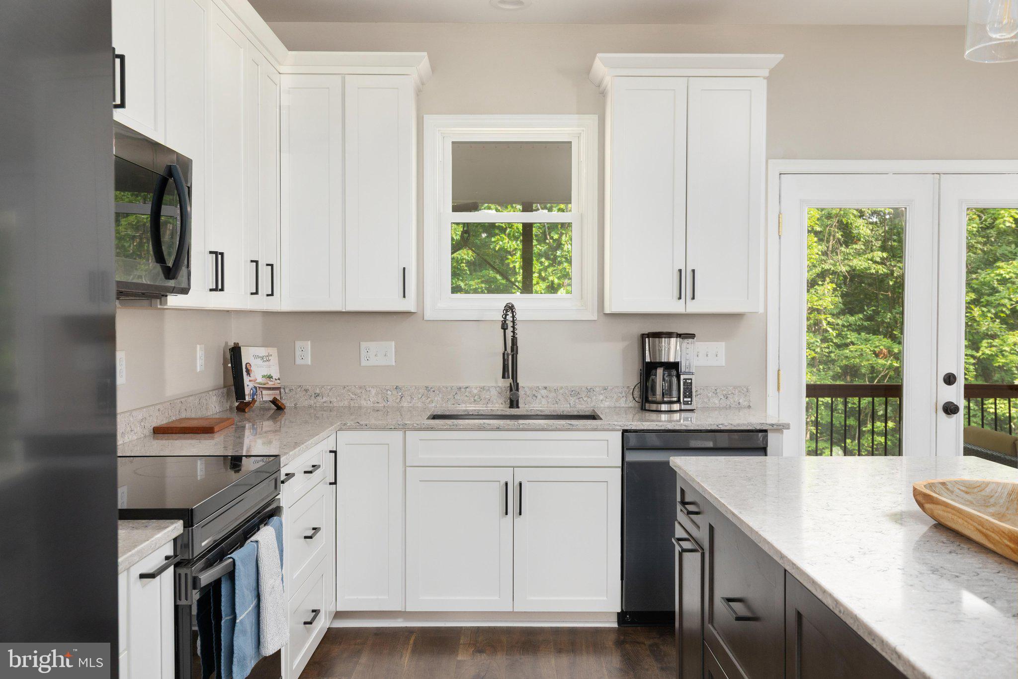 MILE RIDGE ESTATES - Residential