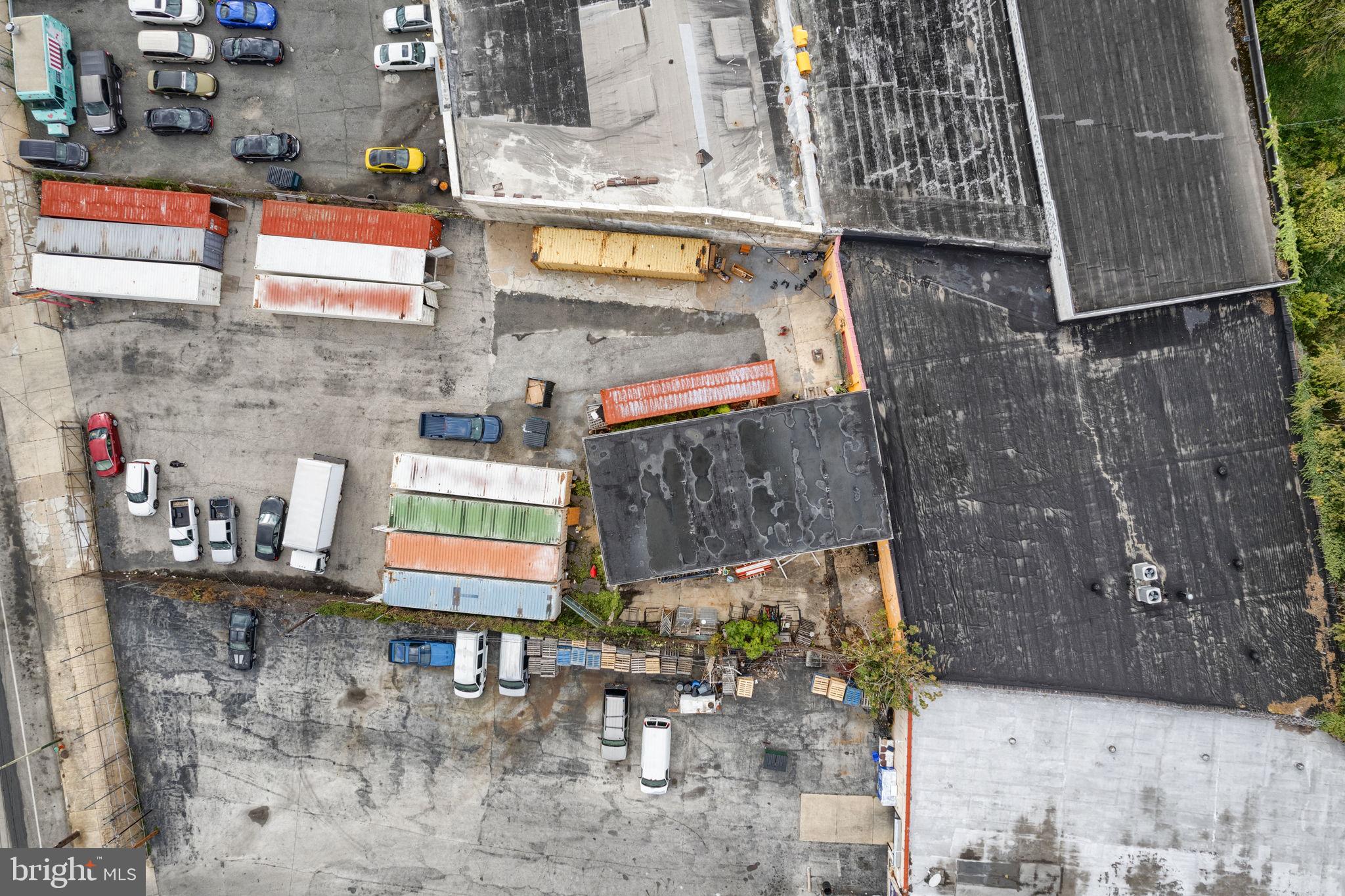 Currently used as a furniture store. Great opportunity for retail use or warehouse space. Property will be delivered vacant upon purchase.