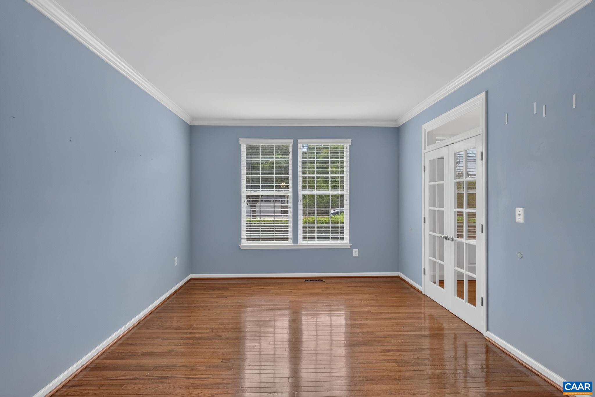 MONTGOMERY RIDGE - Residential