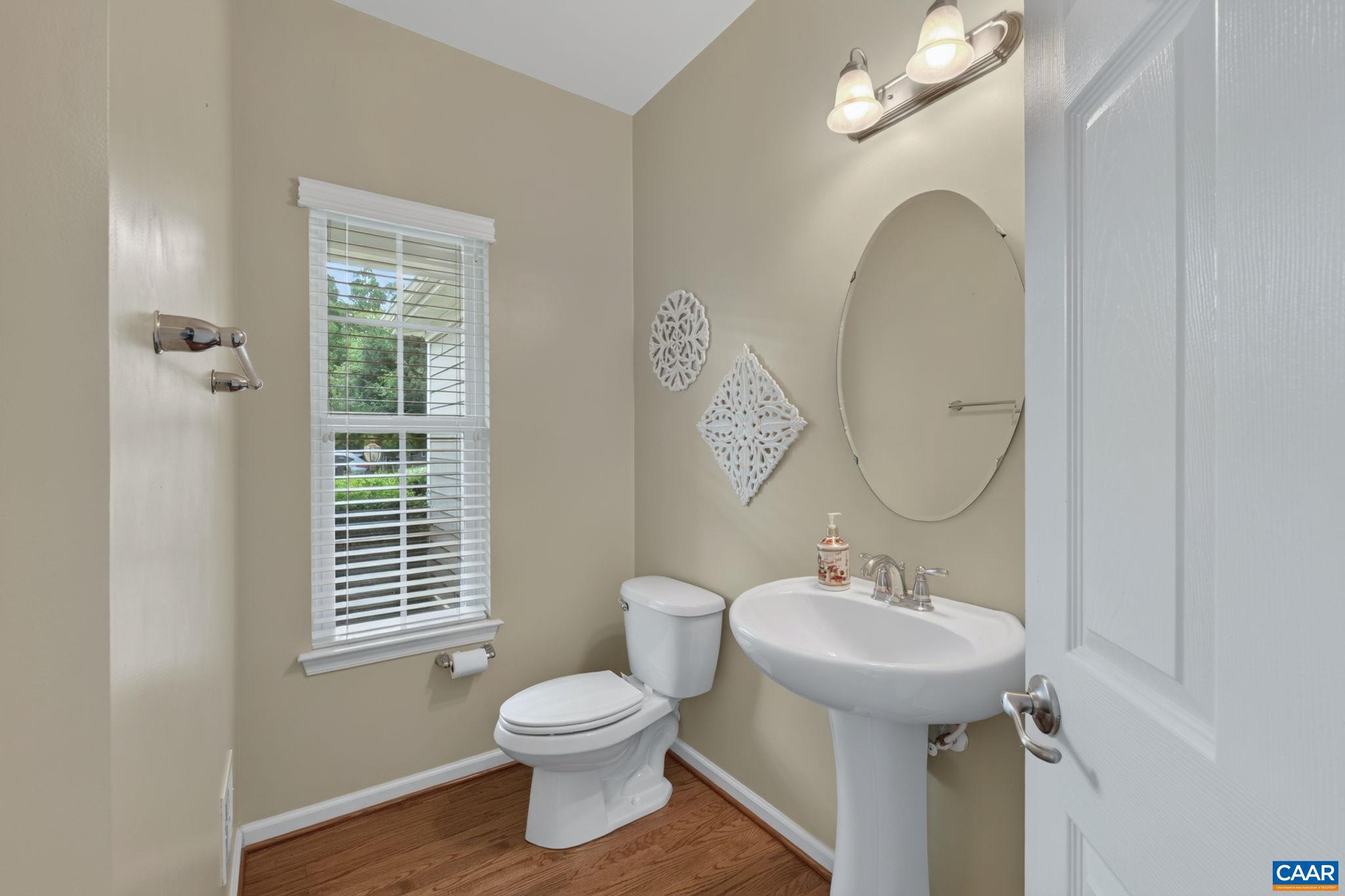 MONTGOMERY RIDGE - Residential